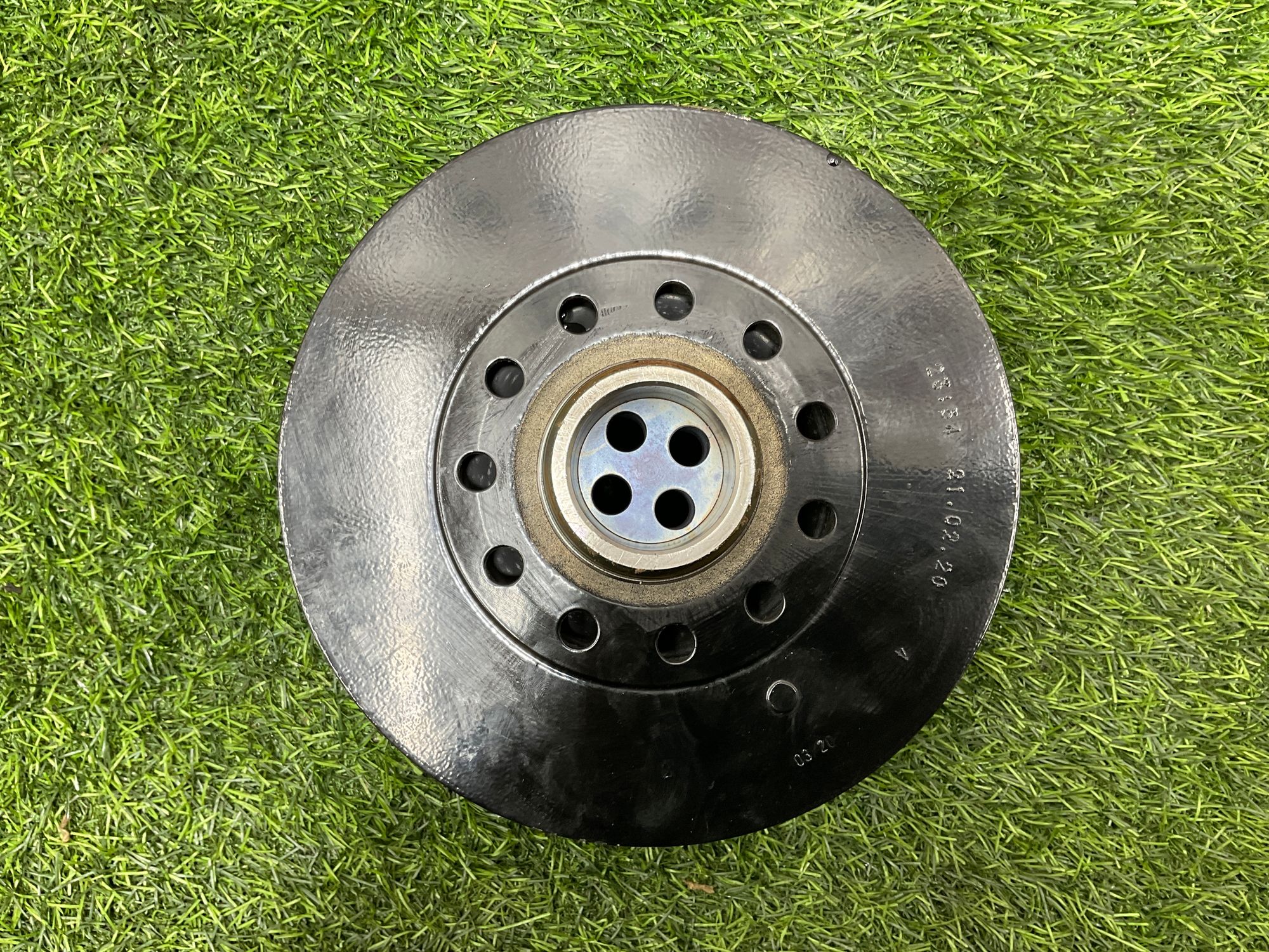 https://ycs.partsauto.market/partsauto-images/thmbs/userImages/h353NjtZg3VDP19b5HMt7LlpbQ93/part/e3ee1634-0e2e-42f1-989d-69d3c720e9f6_1737027254995.jpg
