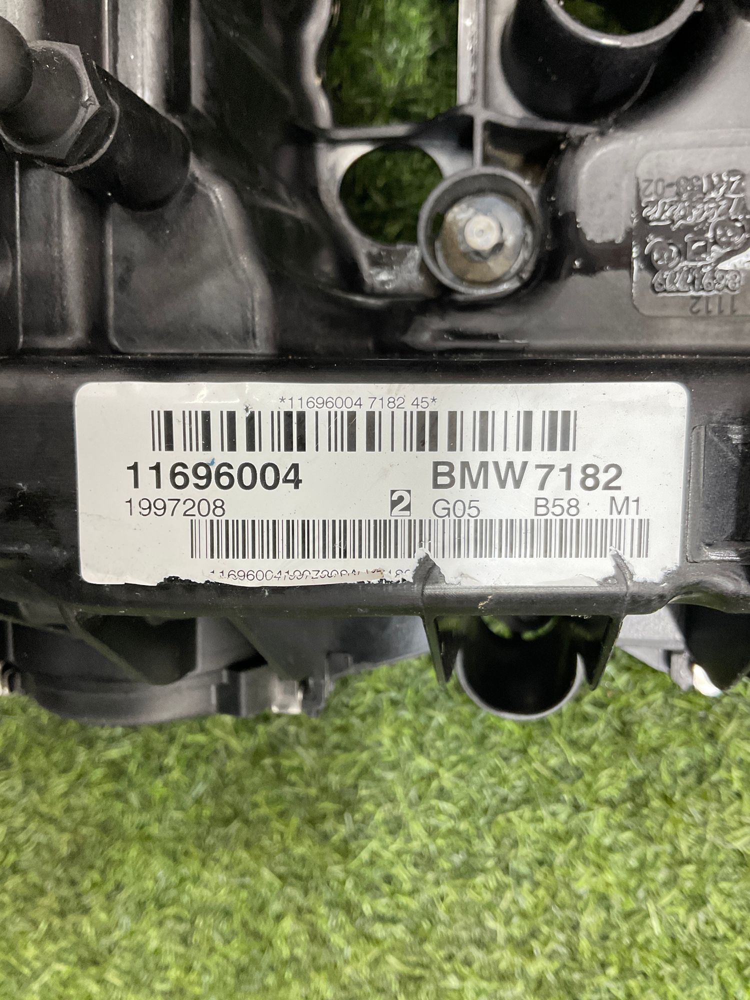 https://ycs.partsauto.market/partsauto-images/thmbs/userImages/h353NjtZg3VDP19b5HMt7LlpbQ93/part/e4463d87-5e1c-4b24-b66d-abf9db786970_1741596405491.jpg