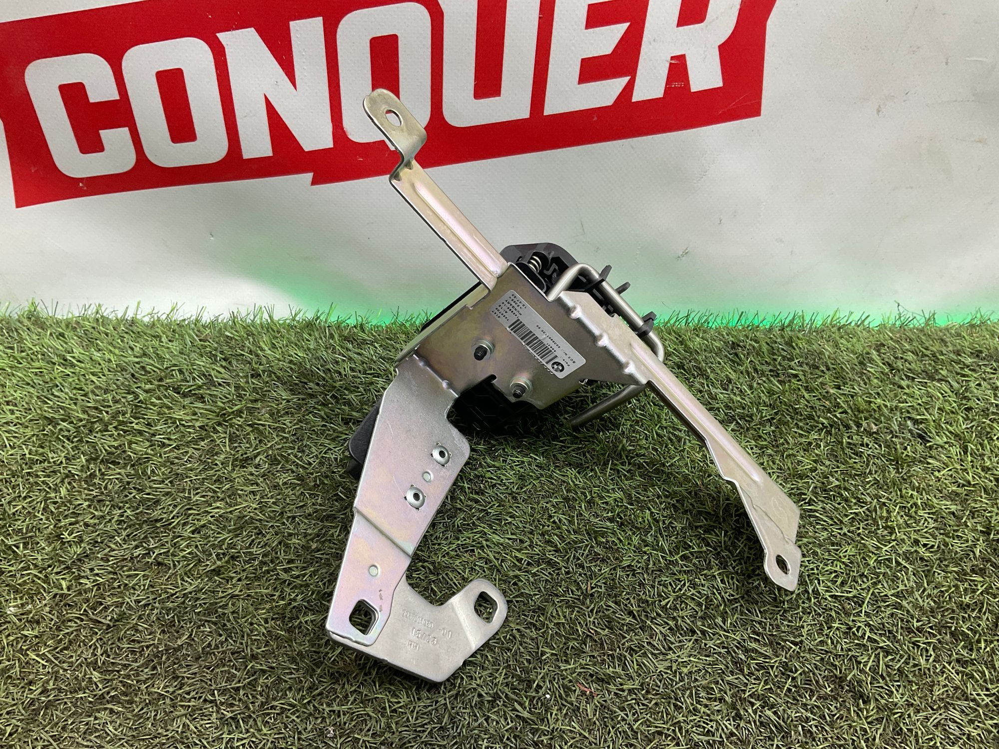 Кронштейн шторки багажника правый BMW M3, G81 2023, 2500 рублей, Москва