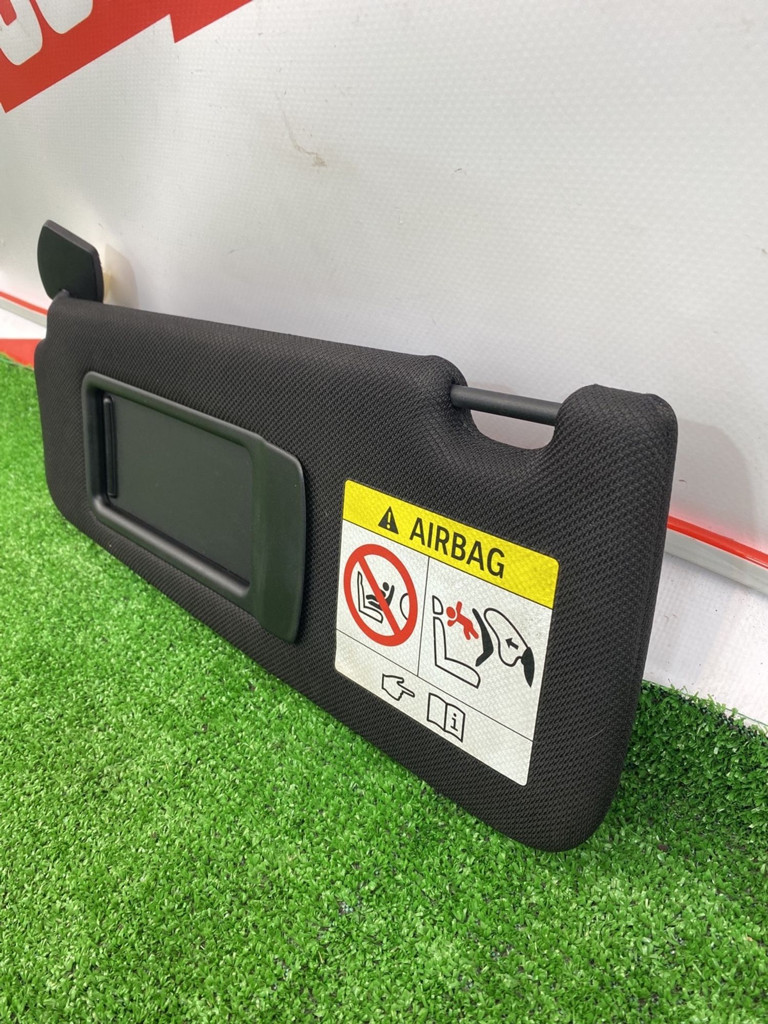 https://ycs.partsauto.market/partsauto-images/thmbs/userImages/h353NjtZg3VDP19b5HMt7LlpbQ93/part/e500032e-9635-4a12-acb5-519229bc6f76_1742802831550.jpg