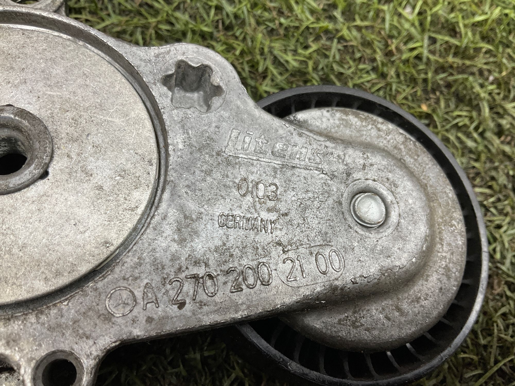 Натяжитель ремня 260920 Mercedes-Benz CLA-класс C118, 3000 рублей, Москва