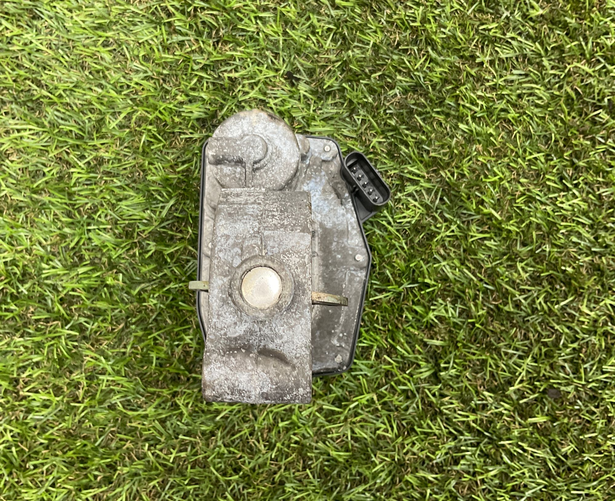 Дроссельная заслонка Bmw 5 серия, F10/F11/F07 рестайлинг N57D30A, 2000 рублей, Москва