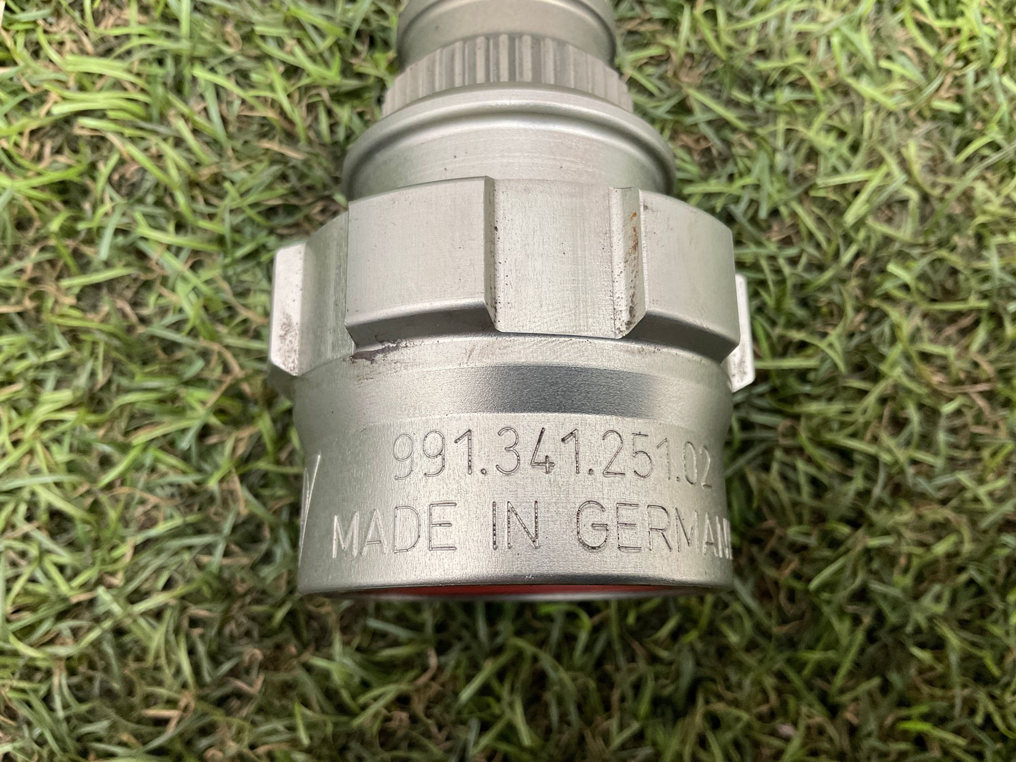 https://ycs.partsauto.market/partsauto-images/thmbs/userImages/h353NjtZg3VDP19b5HMt7LlpbQ93/part/e5e074e3-baed-4c29-b4a6-cb50fb8c1176_1779452349914.jpg
