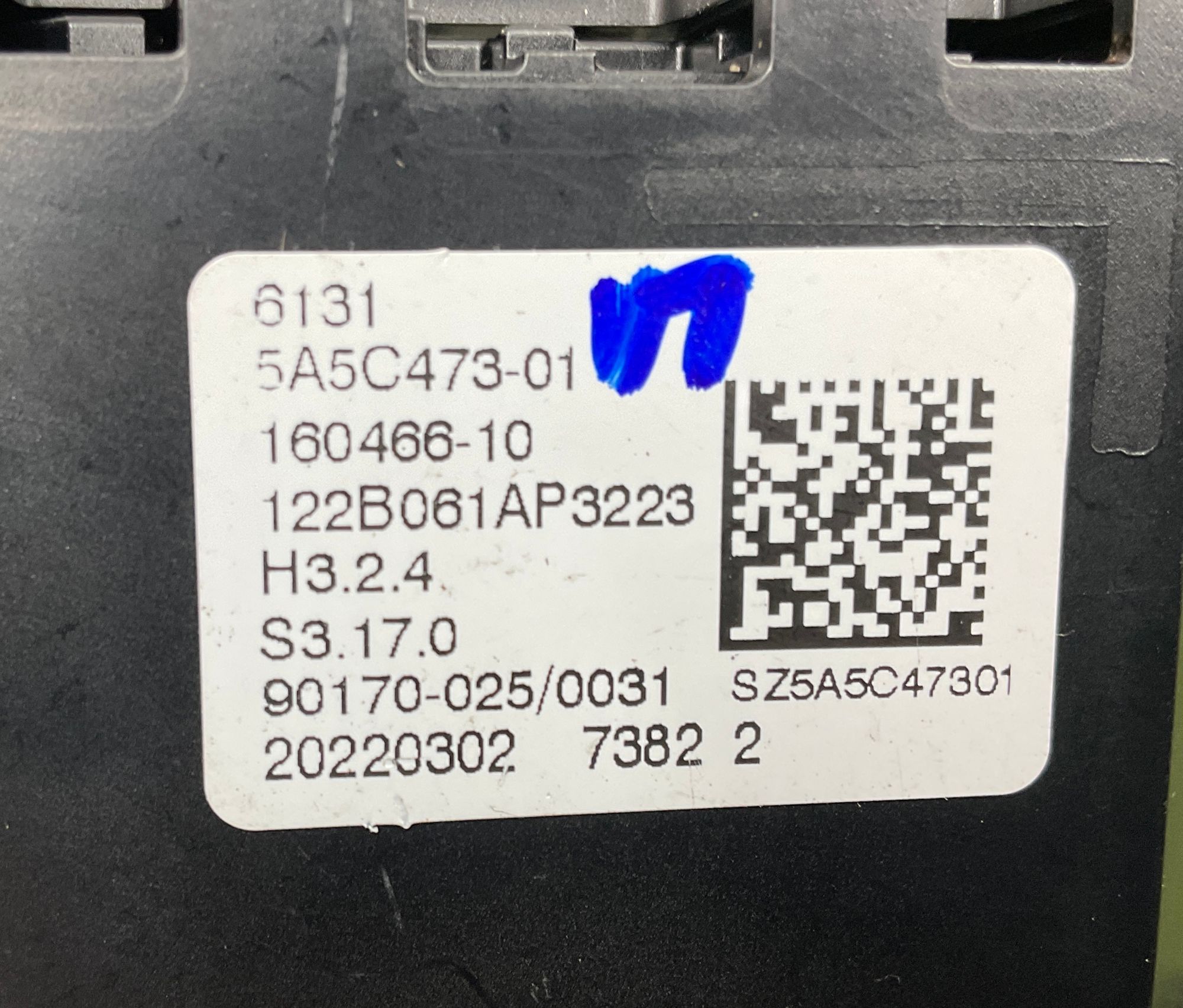 https://ycs.partsauto.market/partsauto-images/thmbs/userImages/h353NjtZg3VDP19b5HMt7LlpbQ93/part/e6335f04-2f49-46bb-8c6a-2b5e20833e91_1748607605038.jpg