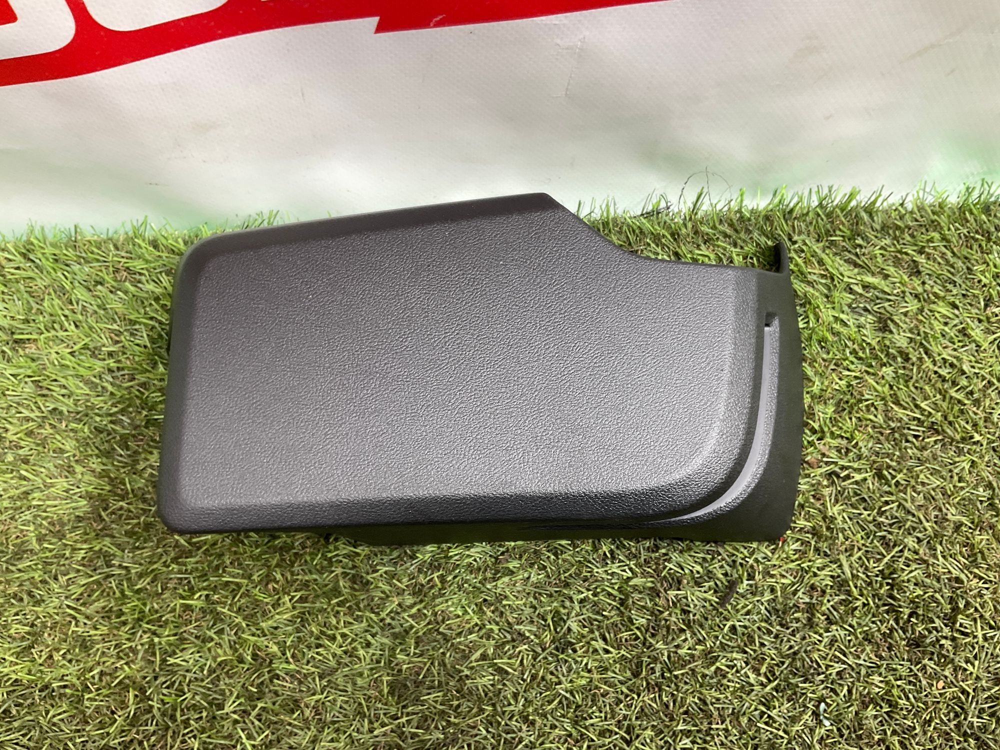 Крышка ремня безопасности задняя левая BMW M3, G81 2023, 1000 рублей, Москва