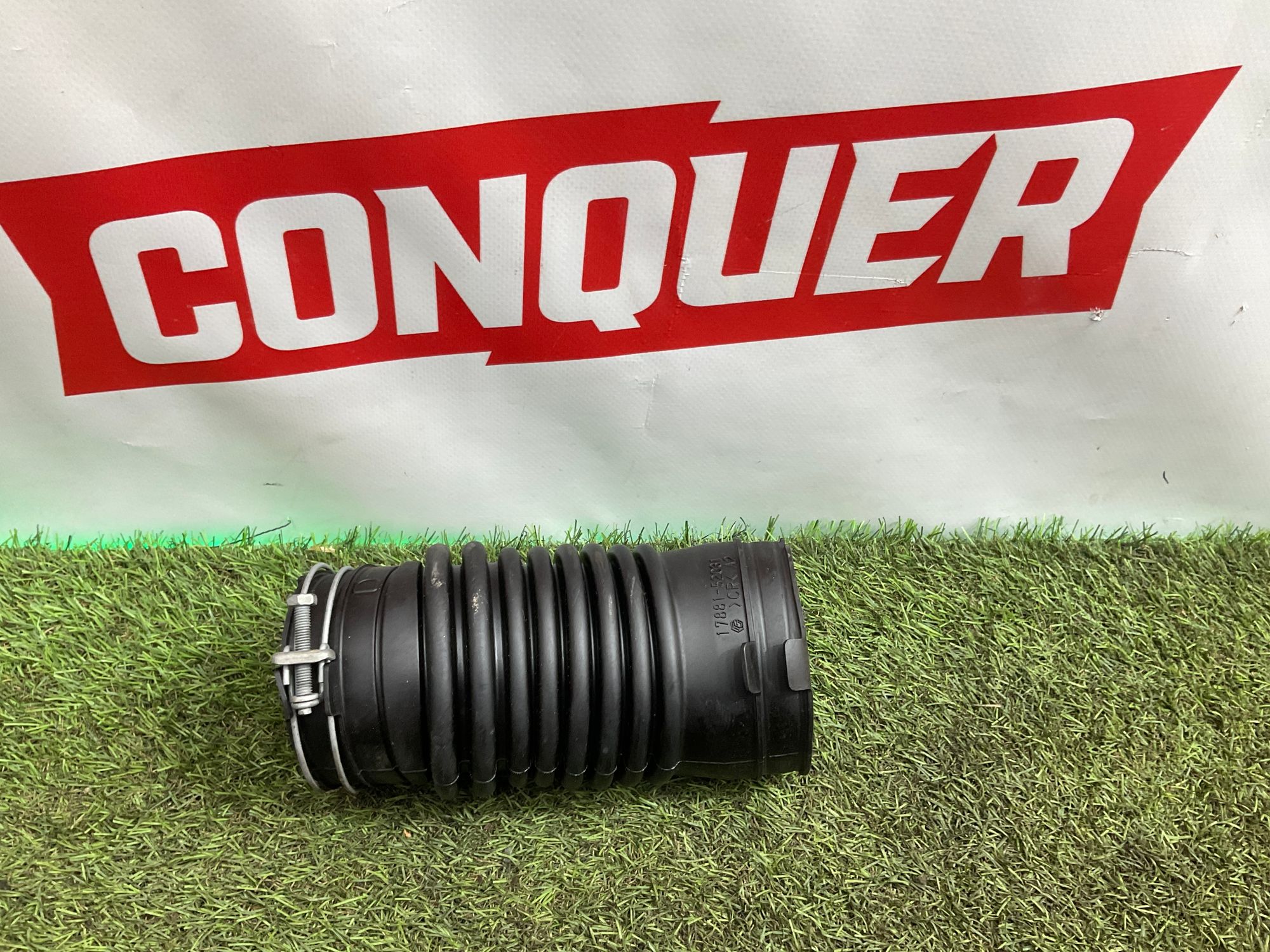 Шланг воздушного фильтра Toyota Land Cruiser 200 рестайлинг 2 (2015—2023) 2017, 8000 рублей, Москва