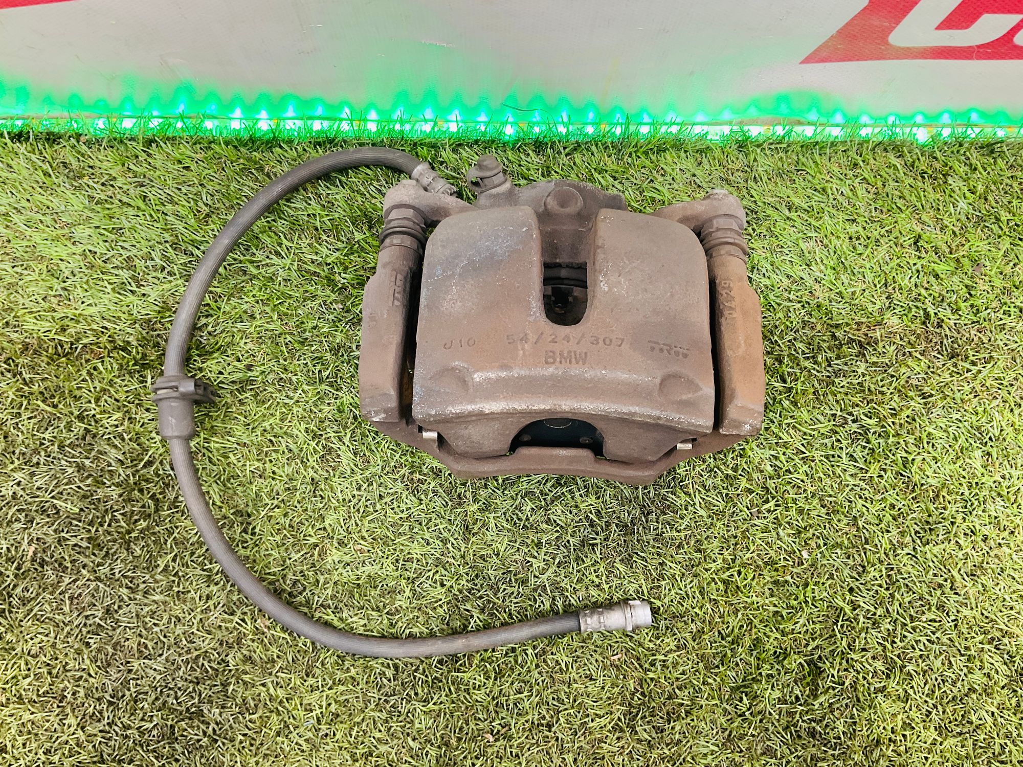 Суппорт тормозной передний левый BMW 5 серия, G30/G31, 4000 рублей, Москва