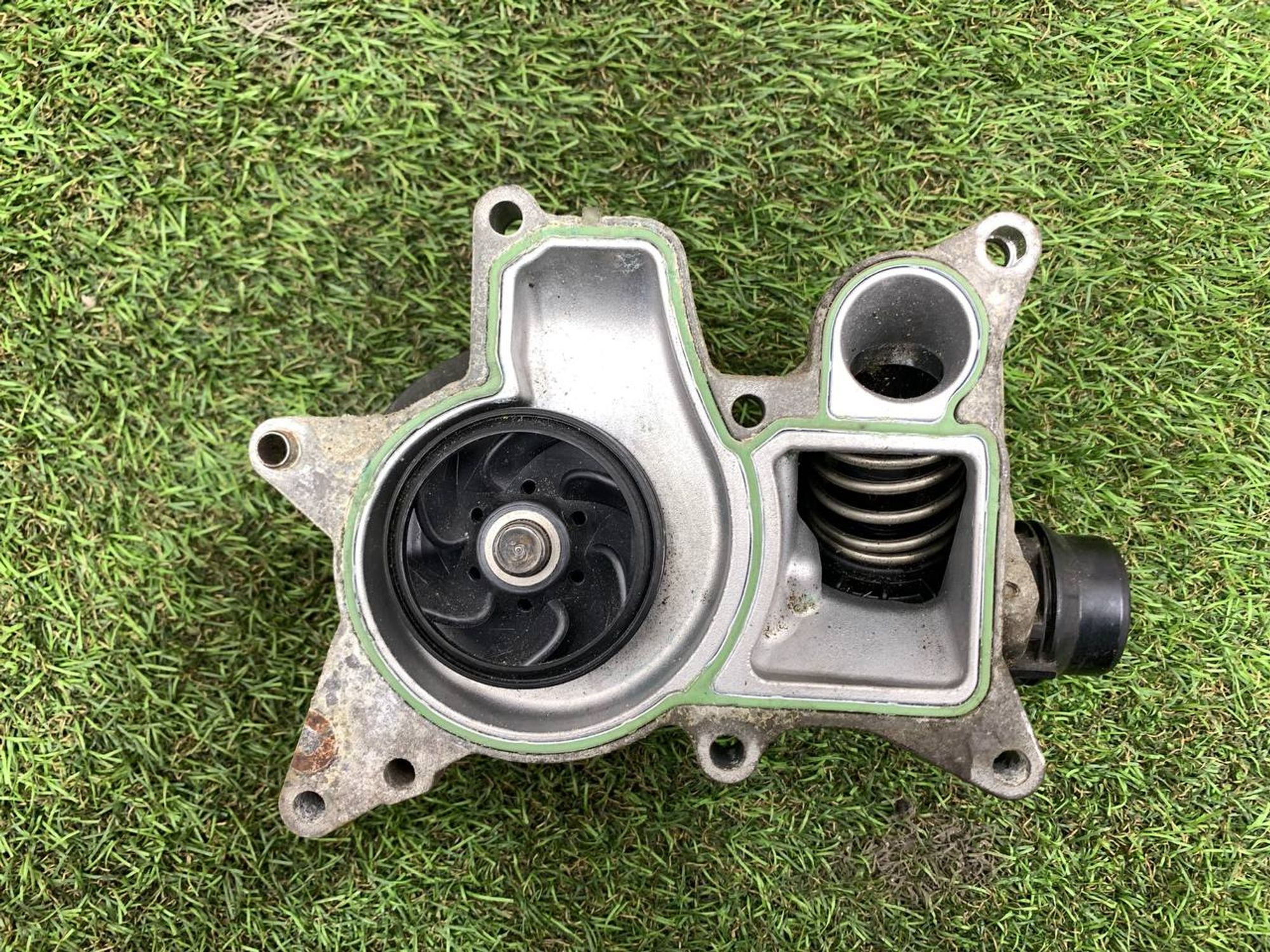 Водяная помпа N57 BMW 5 F10 7 F01 X5 E70 F15 X6, 4000 рублей, Москва