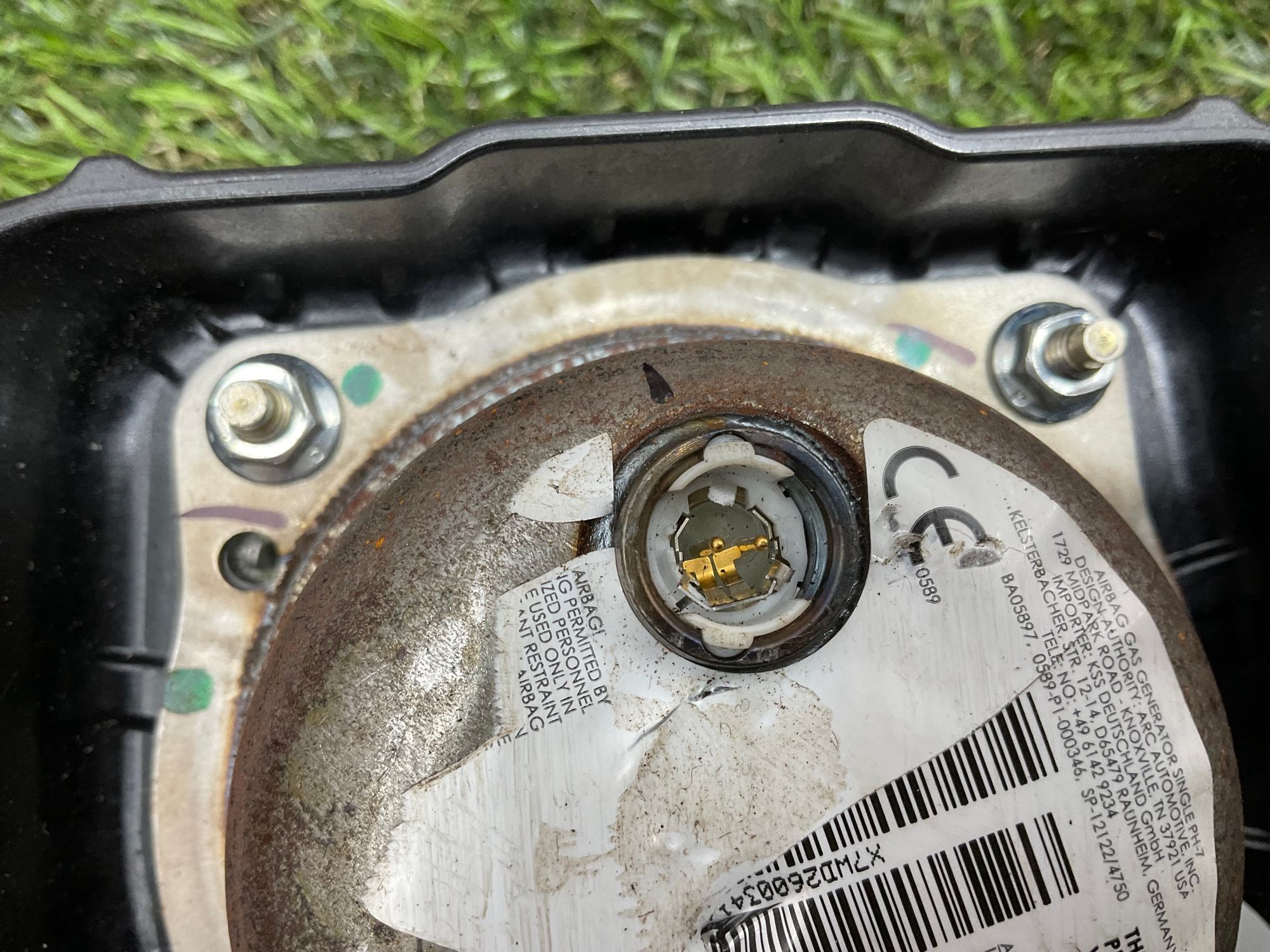 https://ycs.partsauto.market/partsauto-images/thmbs/userImages/h353NjtZg3VDP19b5HMt7LlpbQ93/part/e82676a7-eadf-4e5e-bbe7-b6916207a845_1787147938171.jpg
