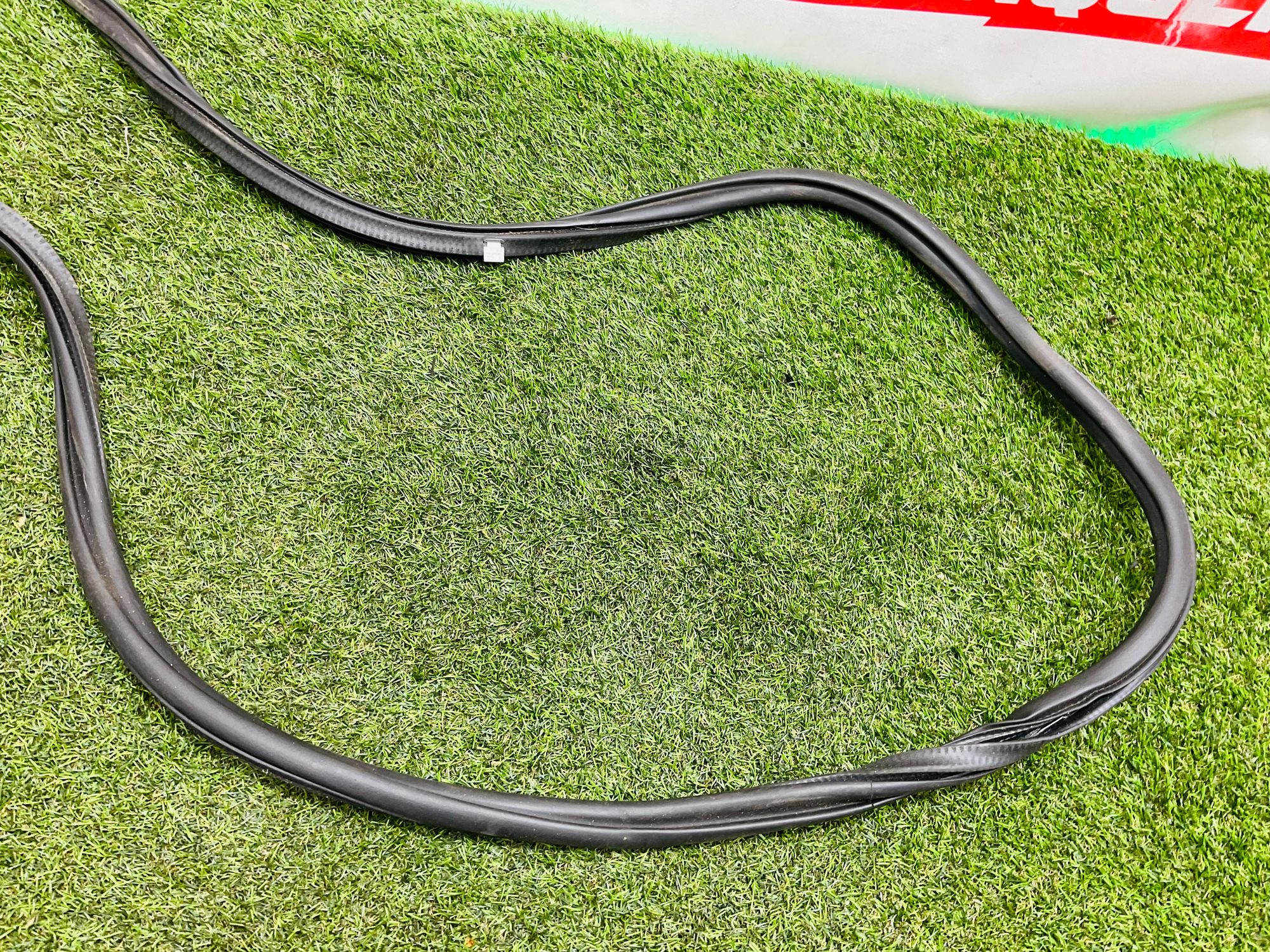 https://ycs.partsauto.market/partsauto-images/thmbs/userImages/h353NjtZg3VDP19b5HMt7LlpbQ93/part/e84b0e83-f044-4a0f-899d-df698c8b0230_1785758312228.jpg
