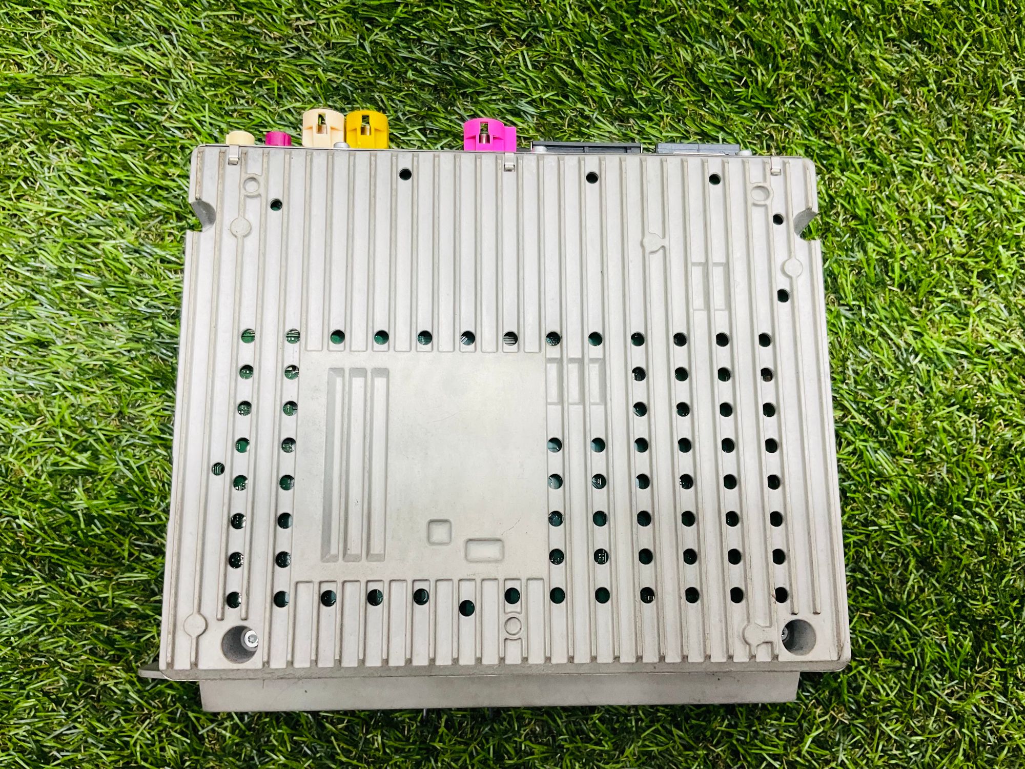 https://ycs.partsauto.market/partsauto-images/thmbs/userImages/h353NjtZg3VDP19b5HMt7LlpbQ93/part/e88b0d70-9e74-4ab2-a25f-a653ff87247c_1785154512372.jpg
