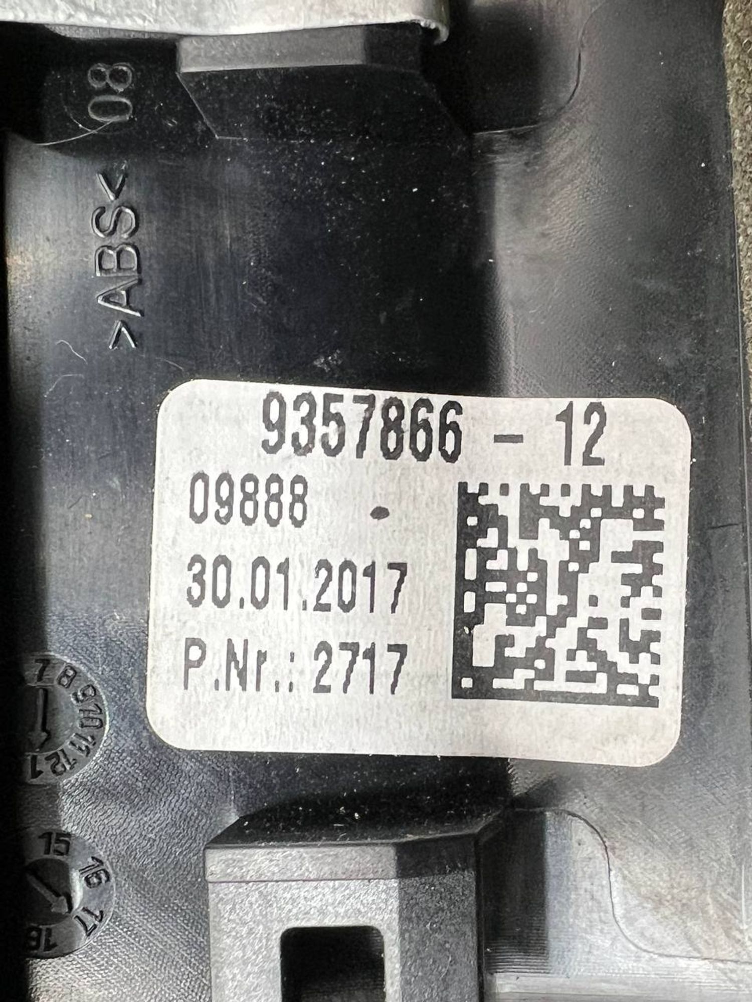 https://ycs.partsauto.market/partsauto-images/thmbs/userImages/h353NjtZg3VDP19b5HMt7LlpbQ93/part/e8d607ea-e4d5-4ce2-8314-1f8934f81403_1730980554009.jpg