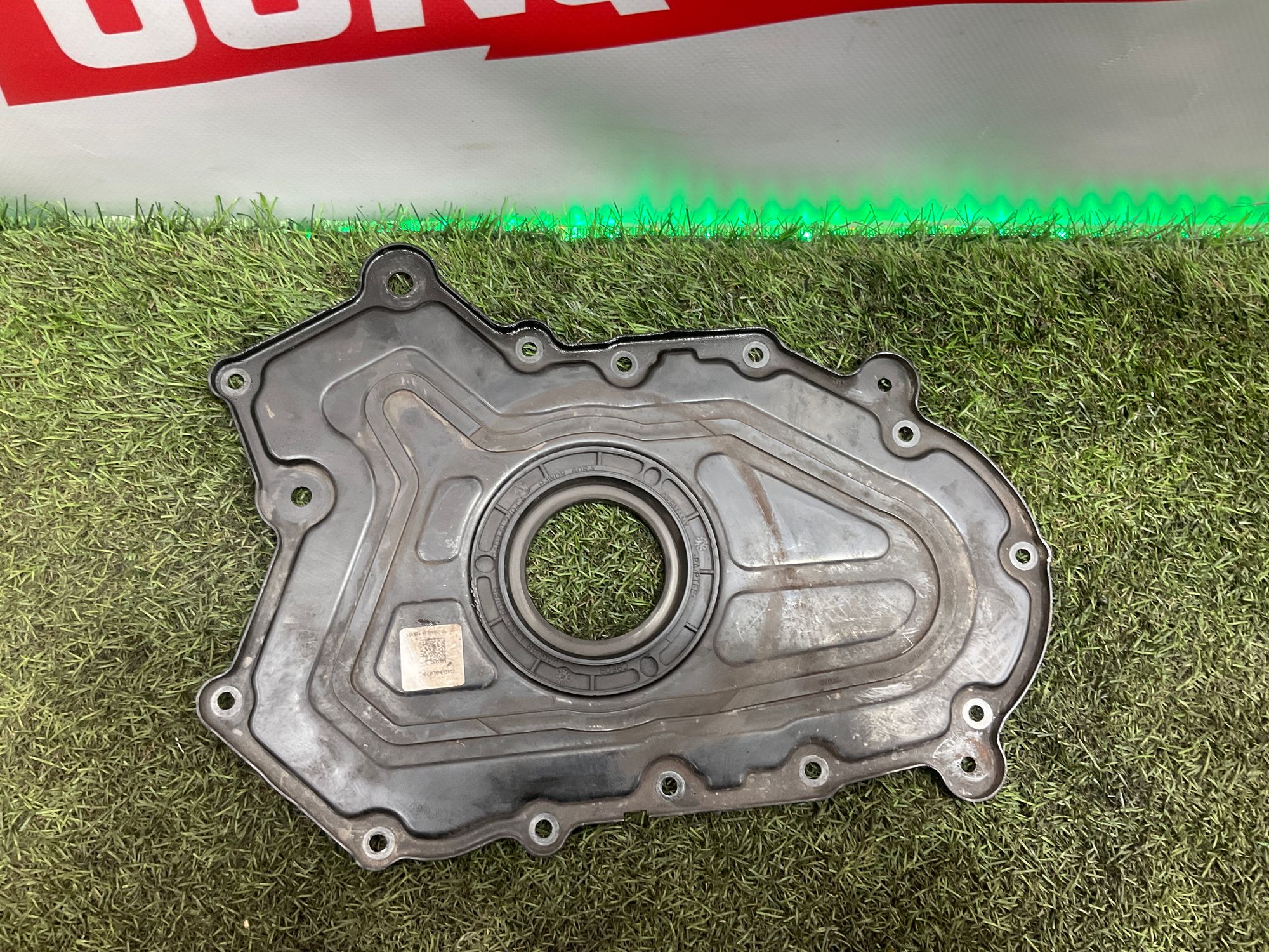 Крышка двигателя 2.0 AJ200 Land Rover Defender II L663 2022, 6000 рублей, Москва