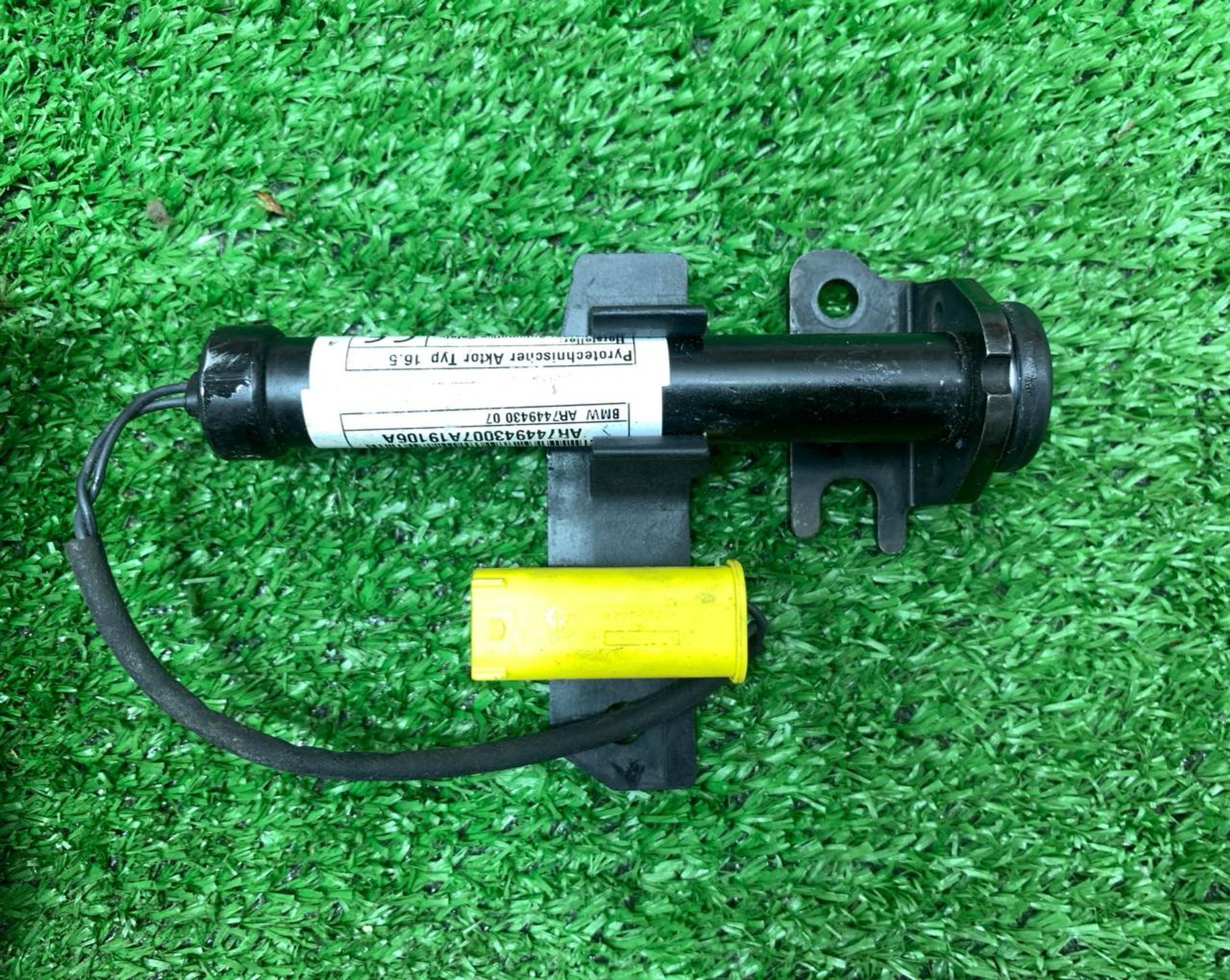 https://ycs.partsauto.market/partsauto-images/thmbs/userImages/h353NjtZg3VDP19b5HMt7LlpbQ93/part/e95b1649-198e-42d8-9751-e5ad4e88879f_1720106924810.jpg