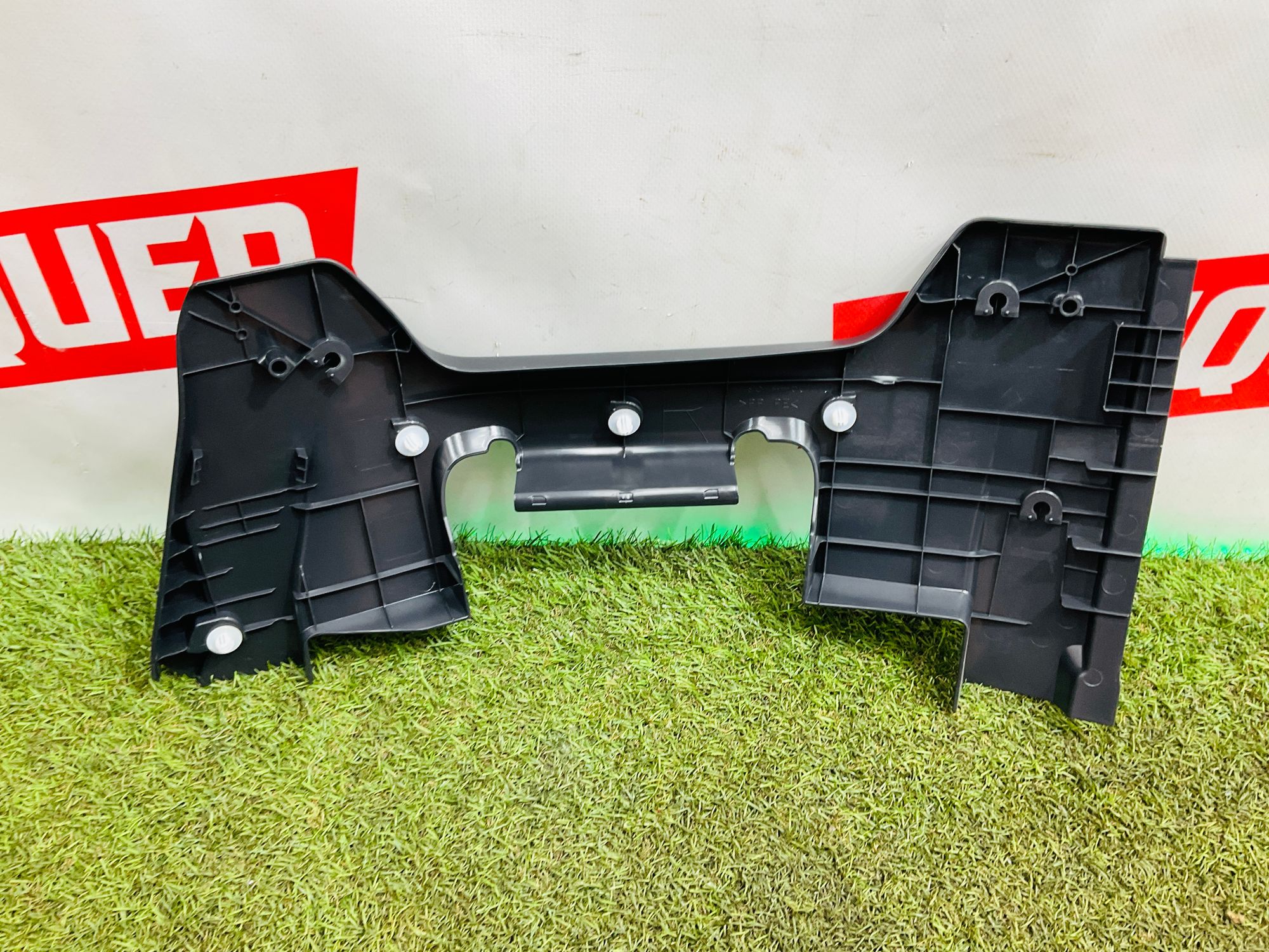 https://ycs.partsauto.market/partsauto-images/thmbs/userImages/h353NjtZg3VDP19b5HMt7LlpbQ93/part/e97c487a-952f-416f-8a10-7487a7e52055_1780054197104.jpg
