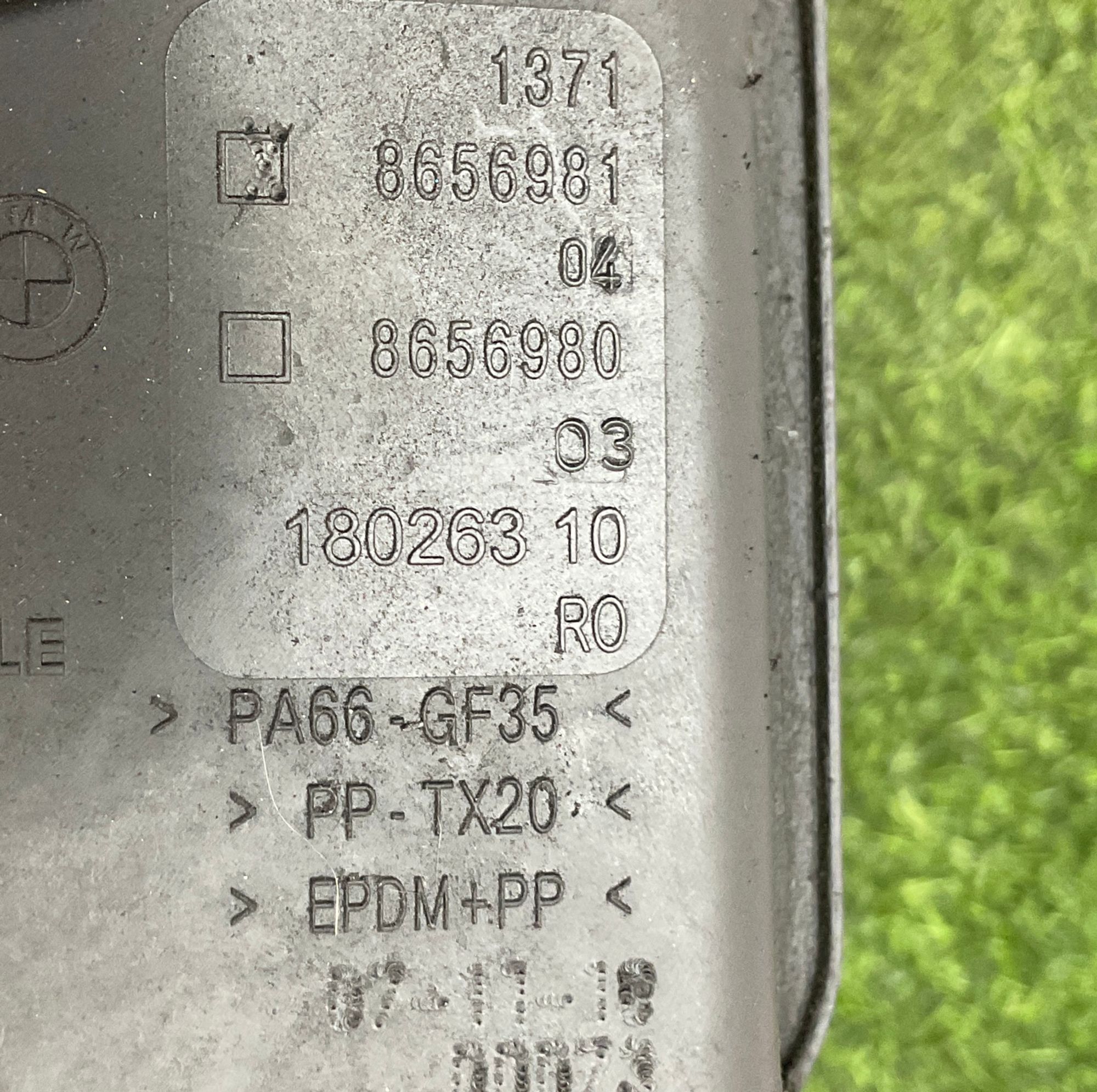 https://ycs.partsauto.market/partsauto-images/thmbs/userImages/h353NjtZg3VDP19b5HMt7LlpbQ93/part/ea630dad-6a77-414f-be25-850cc5b0af9c_1745912292018.jpg