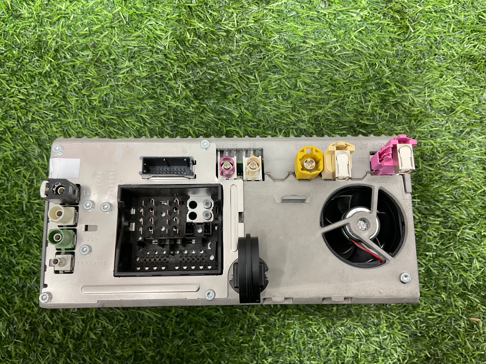 https://ycs.partsauto.market/partsauto-images/thmbs/userImages/h353NjtZg3VDP19b5HMt7LlpbQ93/part/eaa18f0e-bd78-43b1-9947-2b6811f3c641_1737638575341.jpg