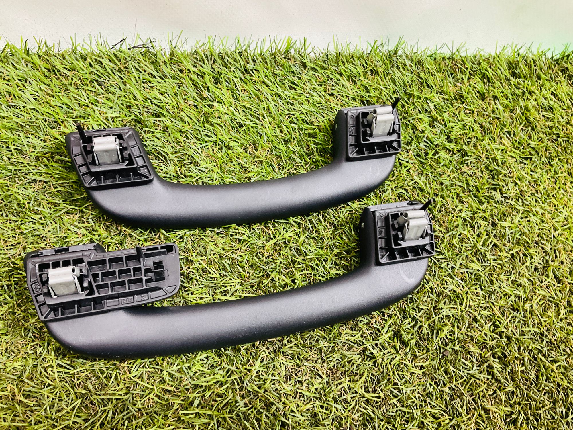 https://ycs.partsauto.market/partsauto-images/thmbs/userImages/h353NjtZg3VDP19b5HMt7LlpbQ93/part/eba8d4b4-1bd5-4c71-8143-cd47d338a0c2_1779195540068.jpg