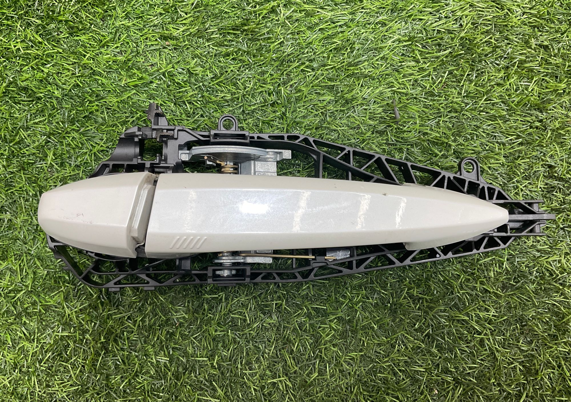 https://ycs.partsauto.market/partsauto-images/thmbs/userImages/h353NjtZg3VDP19b5HMt7LlpbQ93/part/ebc45b04-cdbb-48e5-a319-445ed3521086_1737384783030.jpg