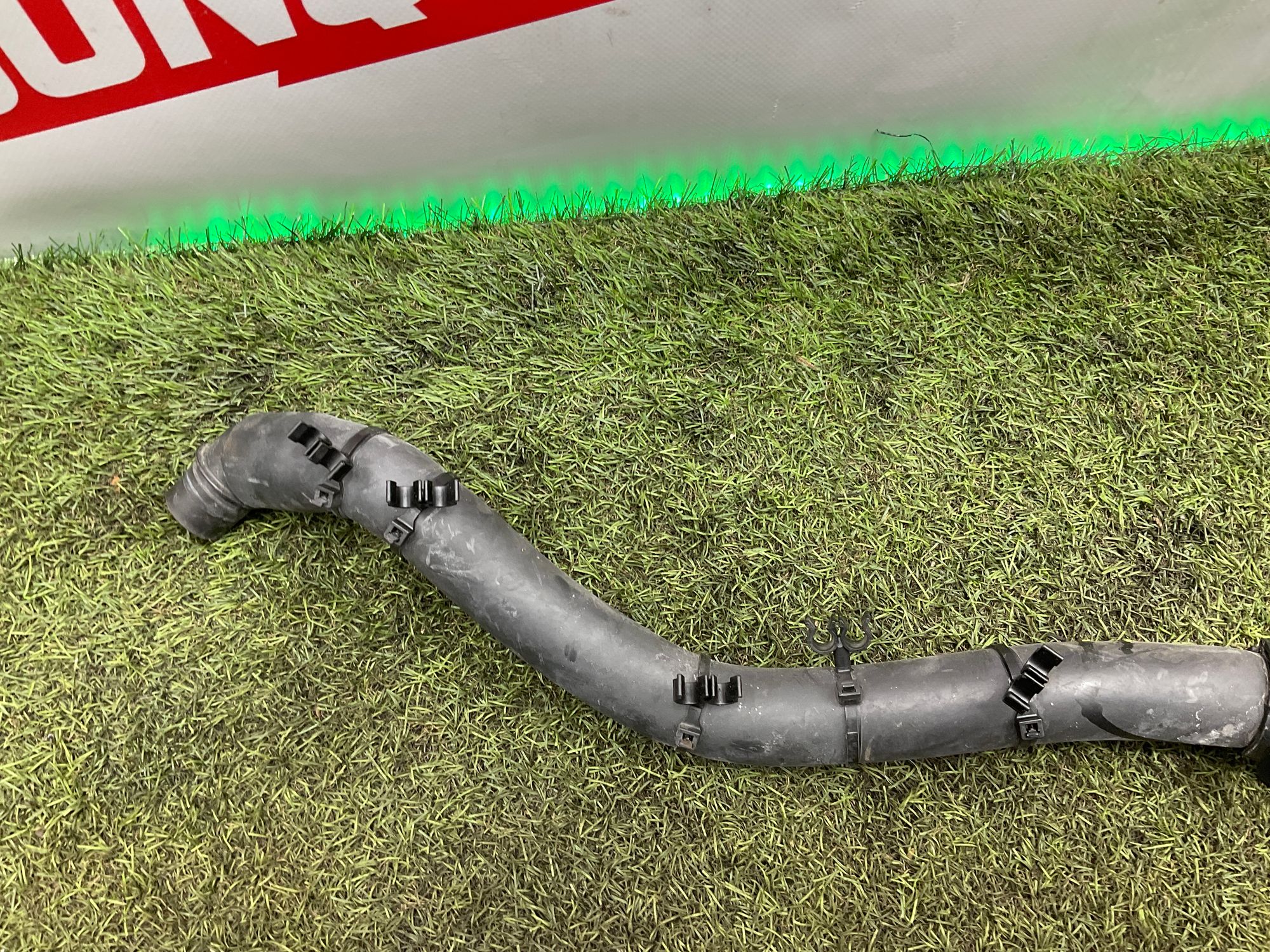 Заливная трубка бачка стеклоомывателя Land Rover Defender II 2022, 3000 рублей, Москва