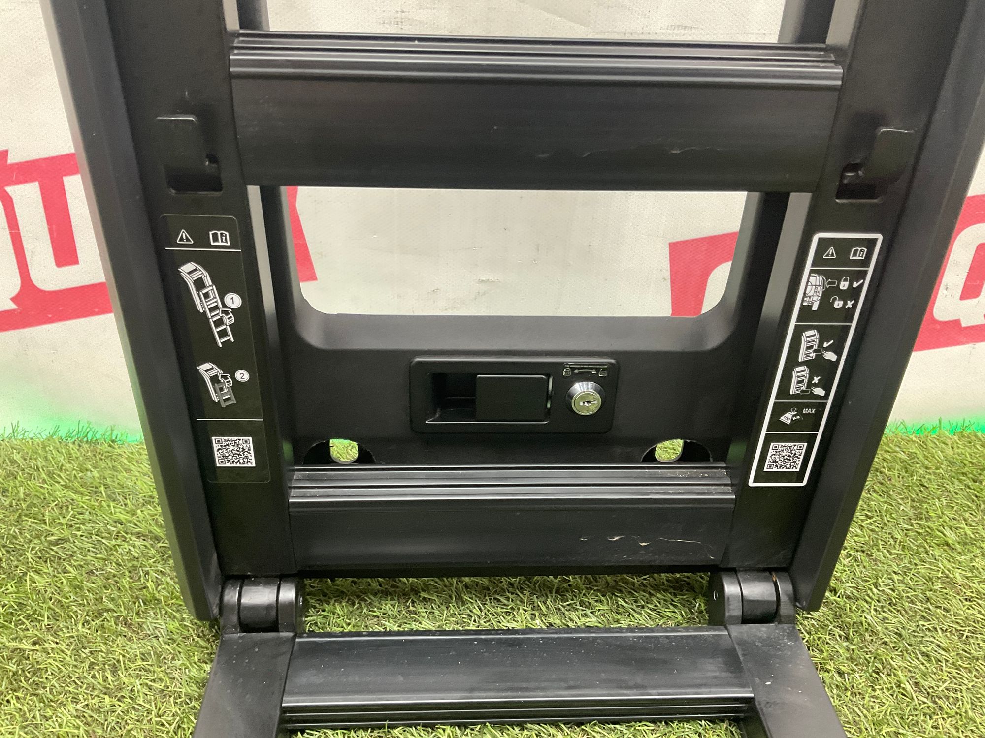 Лестница выдвижная для доступа на крышу Land Rover Defender, II, 25000 рублей, Москва