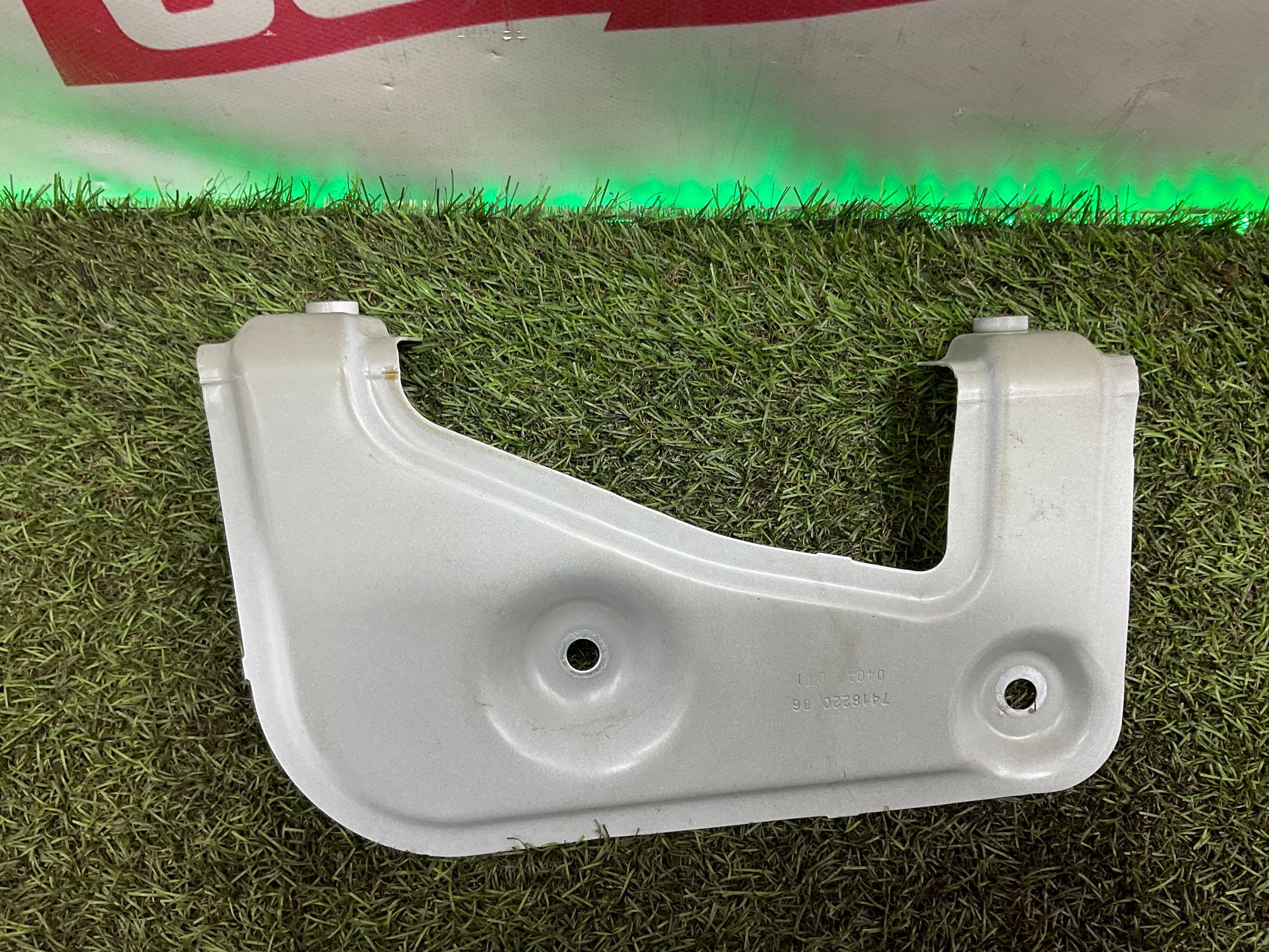 Кронштейн крыла передний правый BMW X5 G05, 2000 рублей, Москва