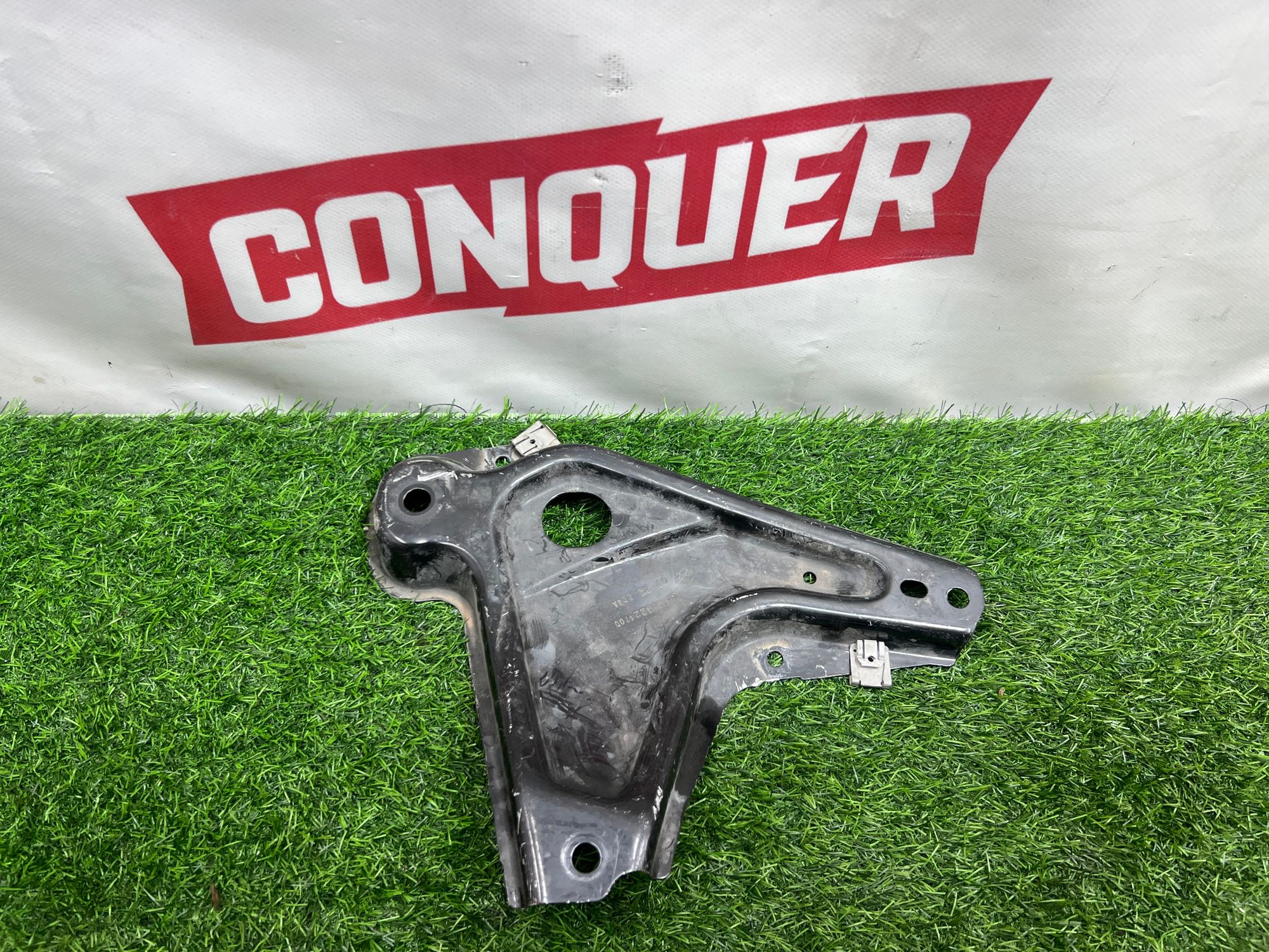 https://ycs.partsauto.market/partsauto-images/thmbs/userImages/h353NjtZg3VDP19b5HMt7LlpbQ93/part/ed087e26-7238-4190-8b90-f8660ab4db1b_1734162207697.jpg
