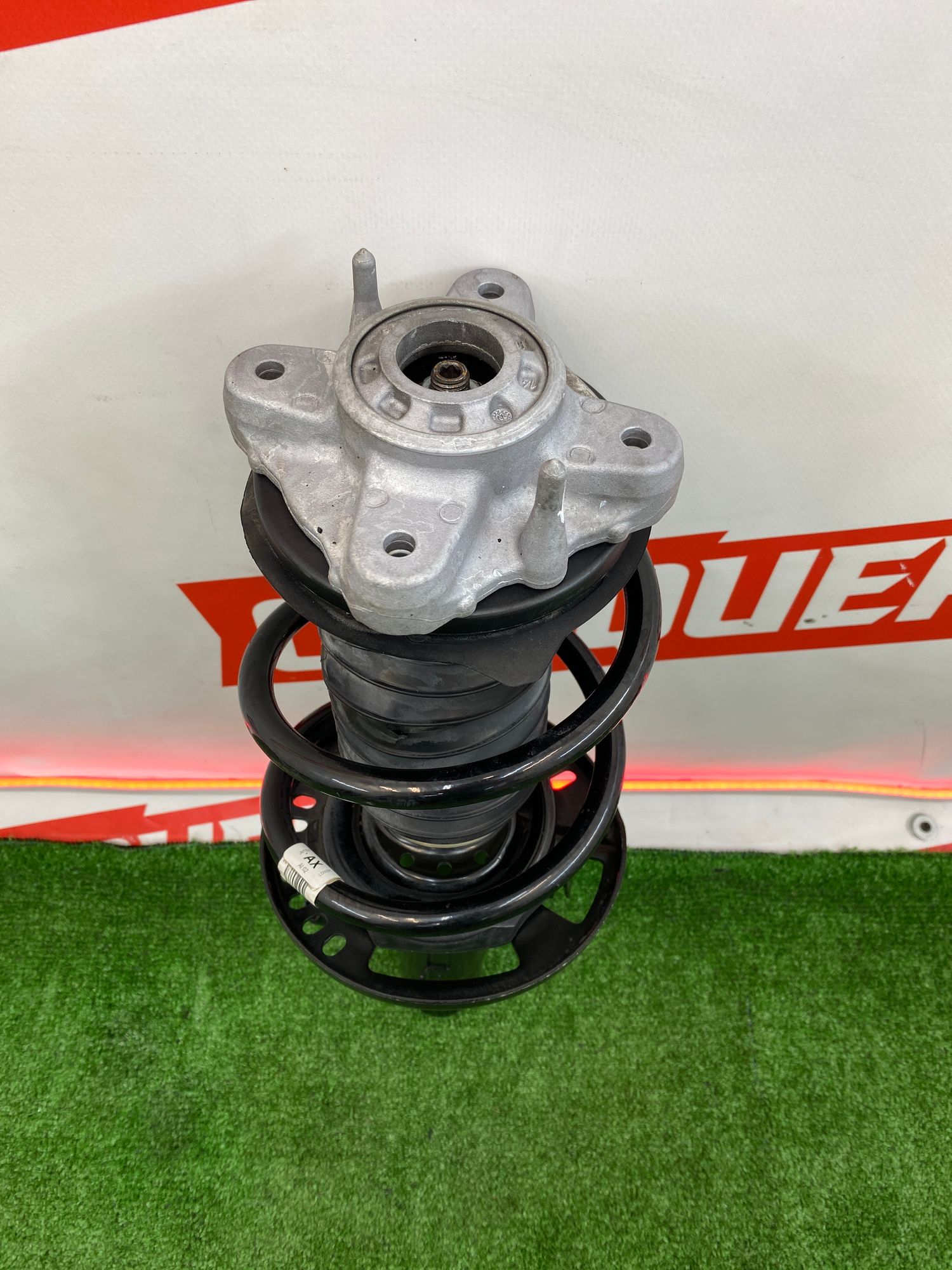 https://ycs.partsauto.market/partsauto-images/thmbs/userImages/h353NjtZg3VDP19b5HMt7LlpbQ93/part/ed271fe1-04f6-4683-ac45-74d1ac42ccb2_1748954539172.jpg