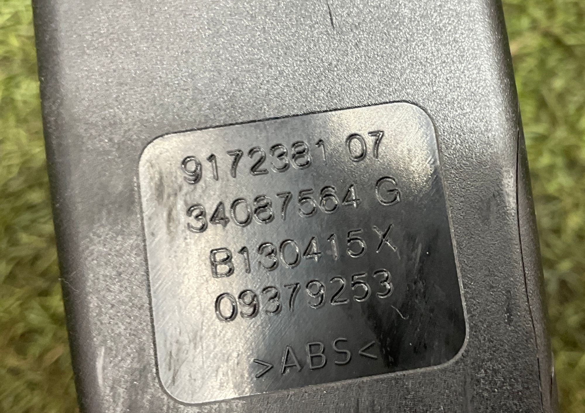 Замок ремня безопасности задний левый BMW 6 F06, 1000 рублей, Москва