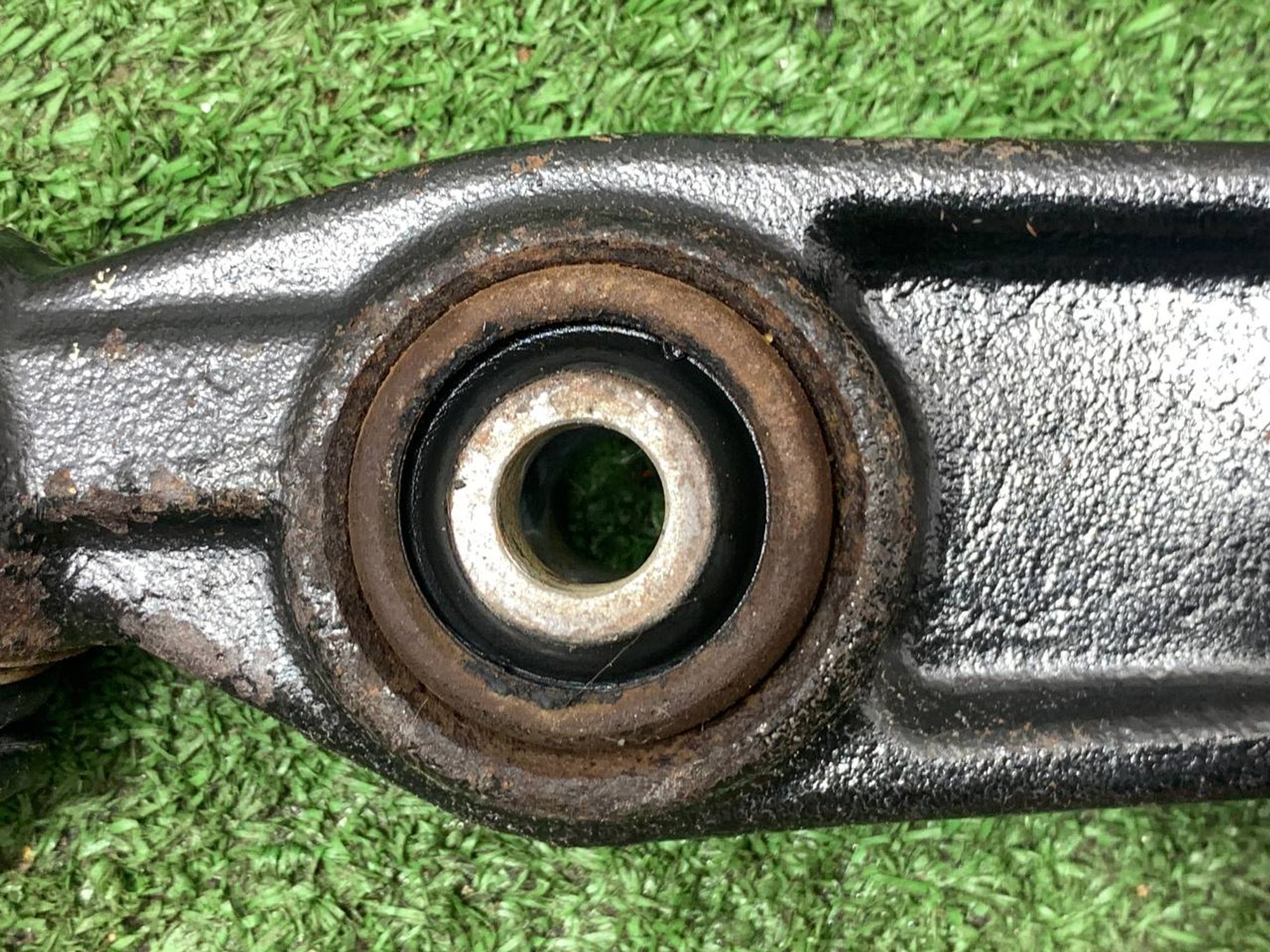 https://ycs.partsauto.market/partsauto-images/thmbs/userImages/h353NjtZg3VDP19b5HMt7LlpbQ93/part/edd493d9-e3b9-4925-b402-bf6601804878_1727696736861.jpg
