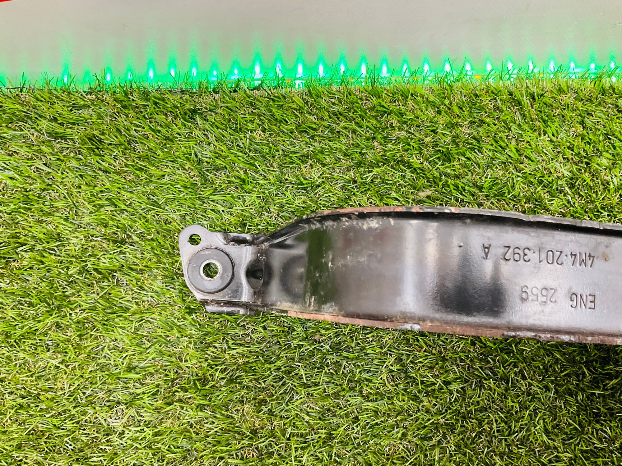 https://ycs.partsauto.market/partsauto-images/thmbs/userImages/h353NjtZg3VDP19b5HMt7LlpbQ93/part/ee11d960-4702-4934-9f24-8199ac90333c_1786792944622.jpg