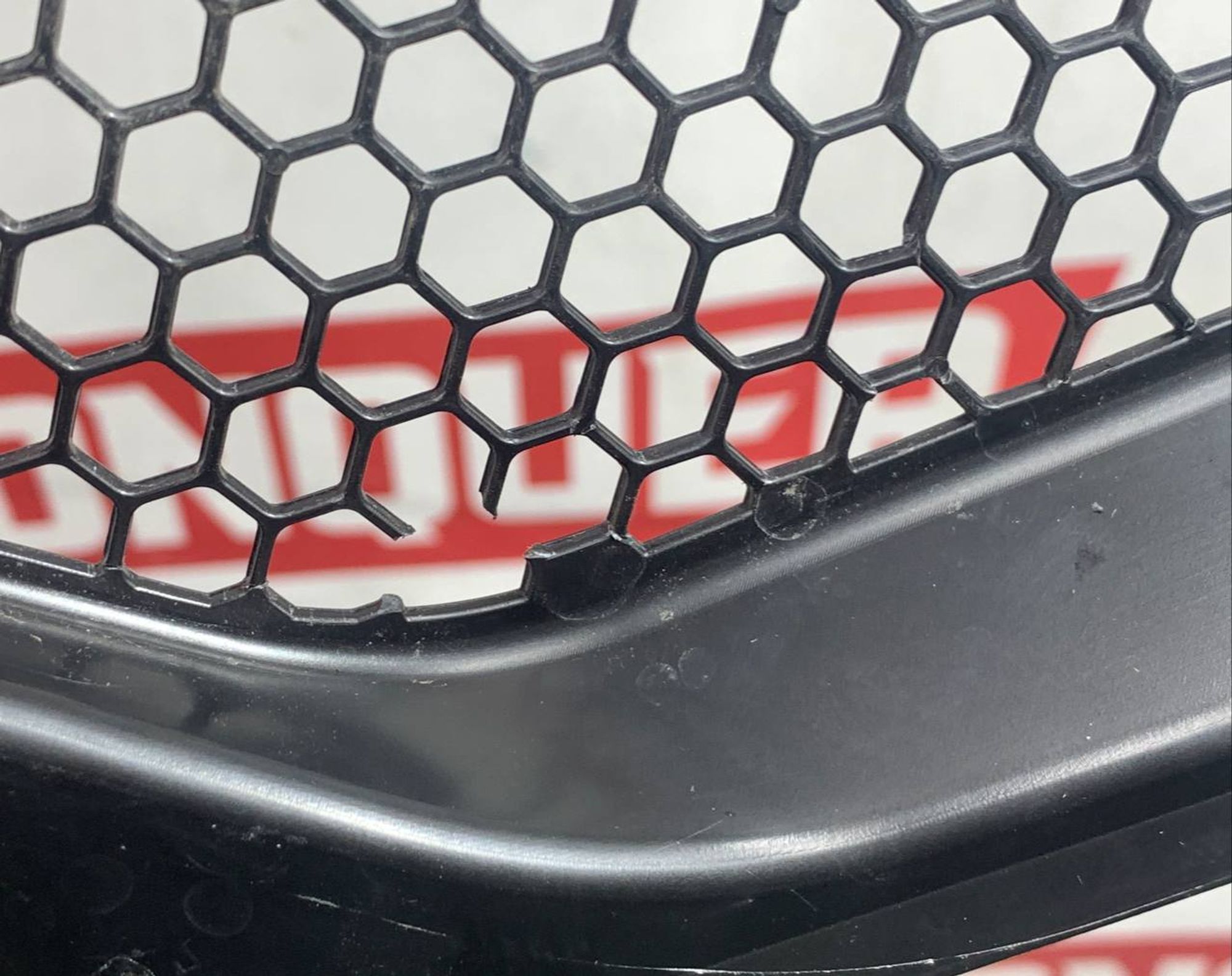 https://ycs.partsauto.market/partsauto-images/thmbs/userImages/h353NjtZg3VDP19b5HMt7LlpbQ93/part/ee12ac39-02fa-4a77-93fd-698b3ca0aa97_1733410913745.jpg