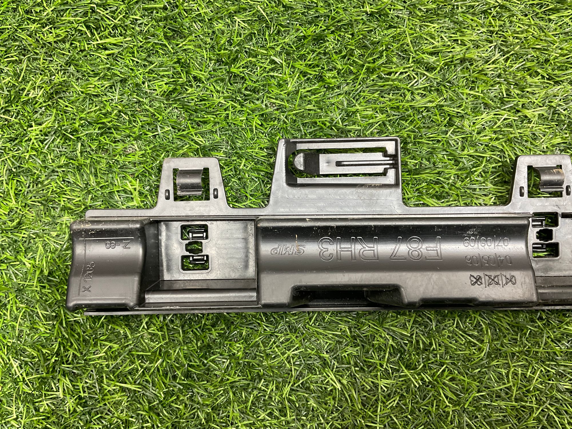 https://ycs.partsauto.market/partsauto-images/thmbs/userImages/h353NjtZg3VDP19b5HMt7LlpbQ93/part/ee2595f7-06c8-4dcd-9358-c580f1145fbb_1736168723076.jpg