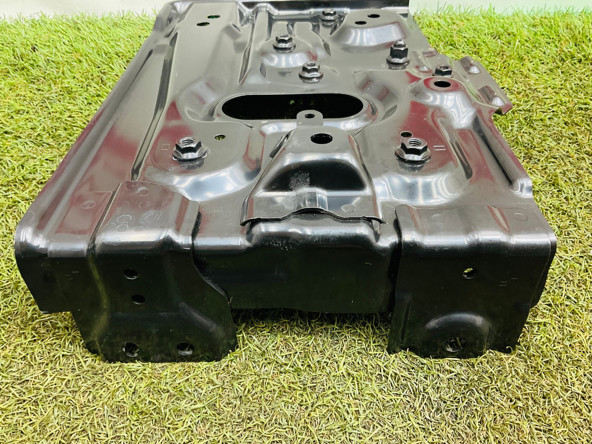 https://ycs.partsauto.market/partsauto-images/thmbs/userImages/h353NjtZg3VDP19b5HMt7LlpbQ93/part/ee8b0c42-2c94-4a87-97ce-80a8cca15968_1780054036740.jpg