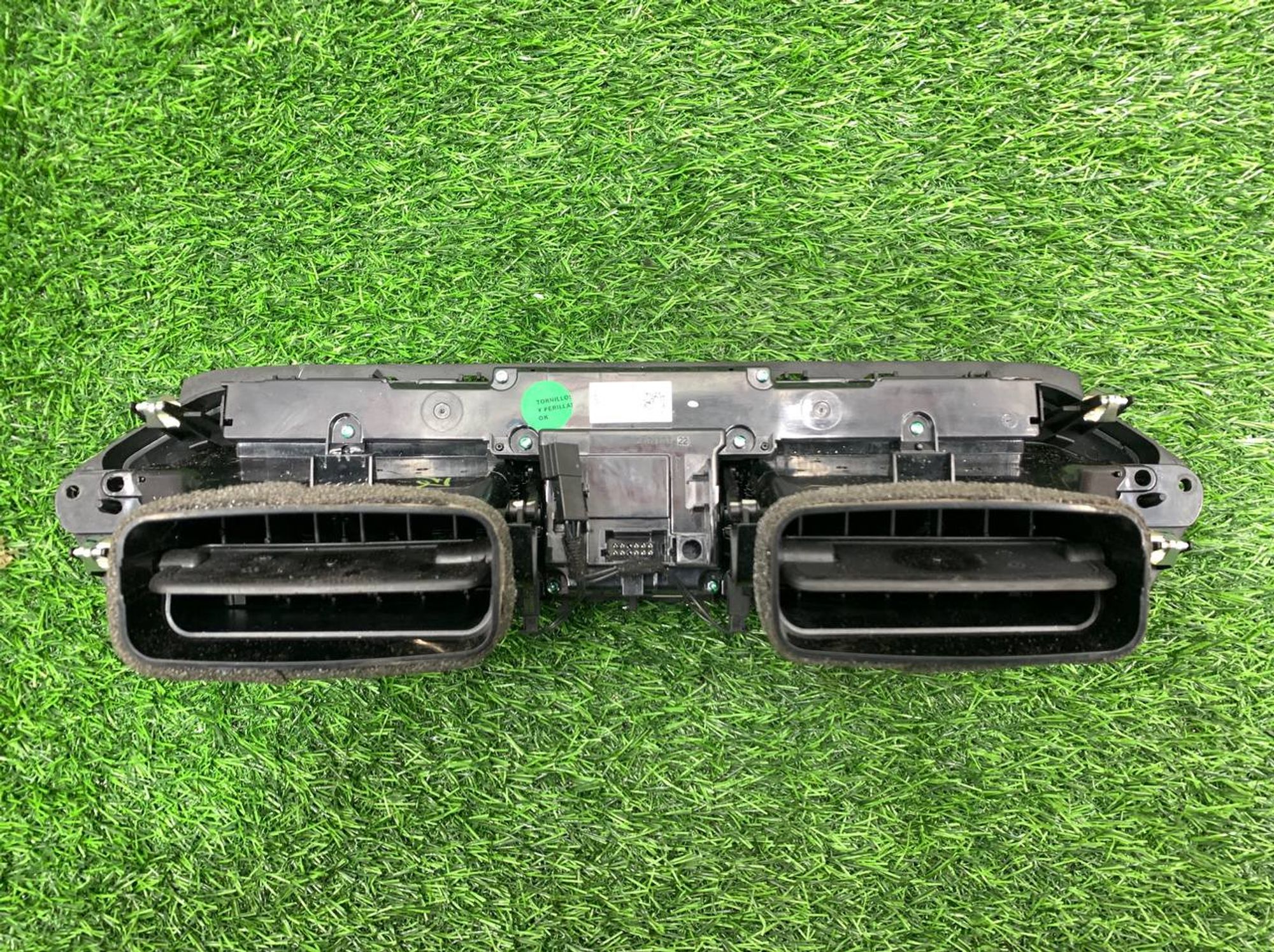 https://ycs.partsauto.market/partsauto-images/thmbs/userImages/h353NjtZg3VDP19b5HMt7LlpbQ93/part/ee9762fa-aa26-43be-80c7-c319f7372f45_1732722074316.jpg