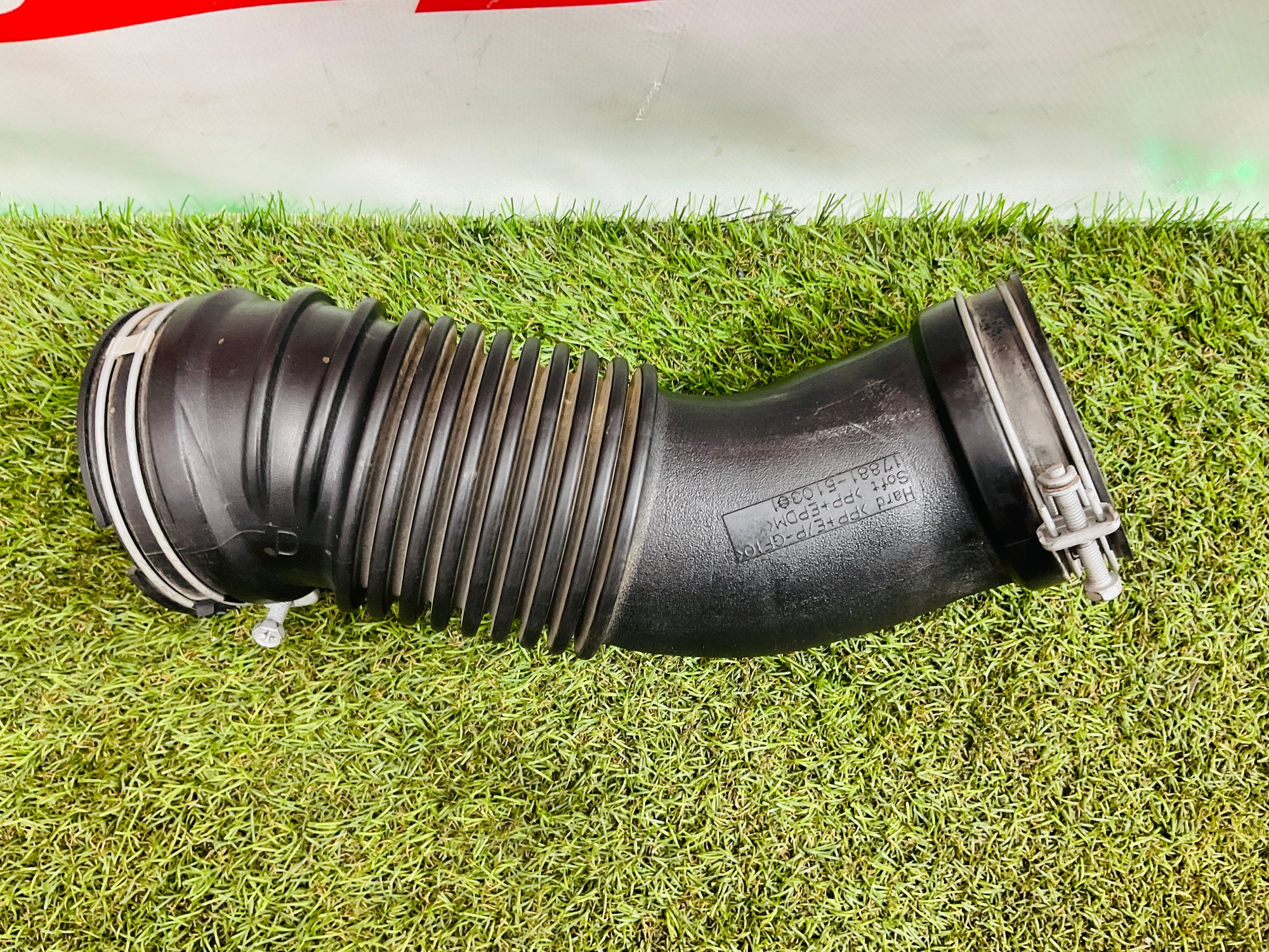 https://ycs.partsauto.market/partsauto-images/thmbs/userImages/h353NjtZg3VDP19b5HMt7LlpbQ93/part/eee65337-8b78-4dfb-af06-068faae5bde7_1779523172465.jpg