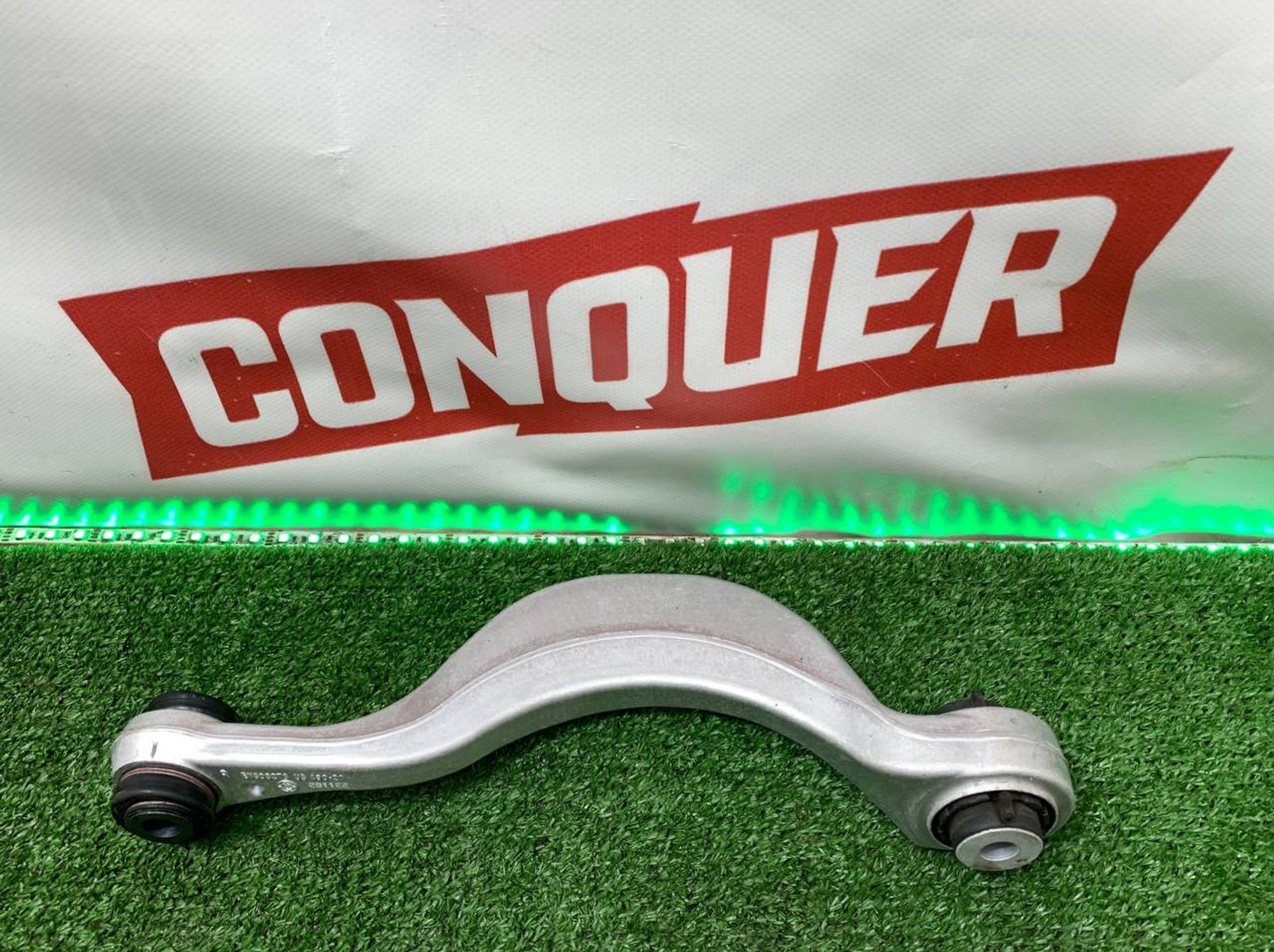 https://ycs.partsauto.market/partsauto-images/thmbs/userImages/h353NjtZg3VDP19b5HMt7LlpbQ93/part/ef1ea42e-4284-450e-bf5d-f428d9c44704_1726147376594.jpg
