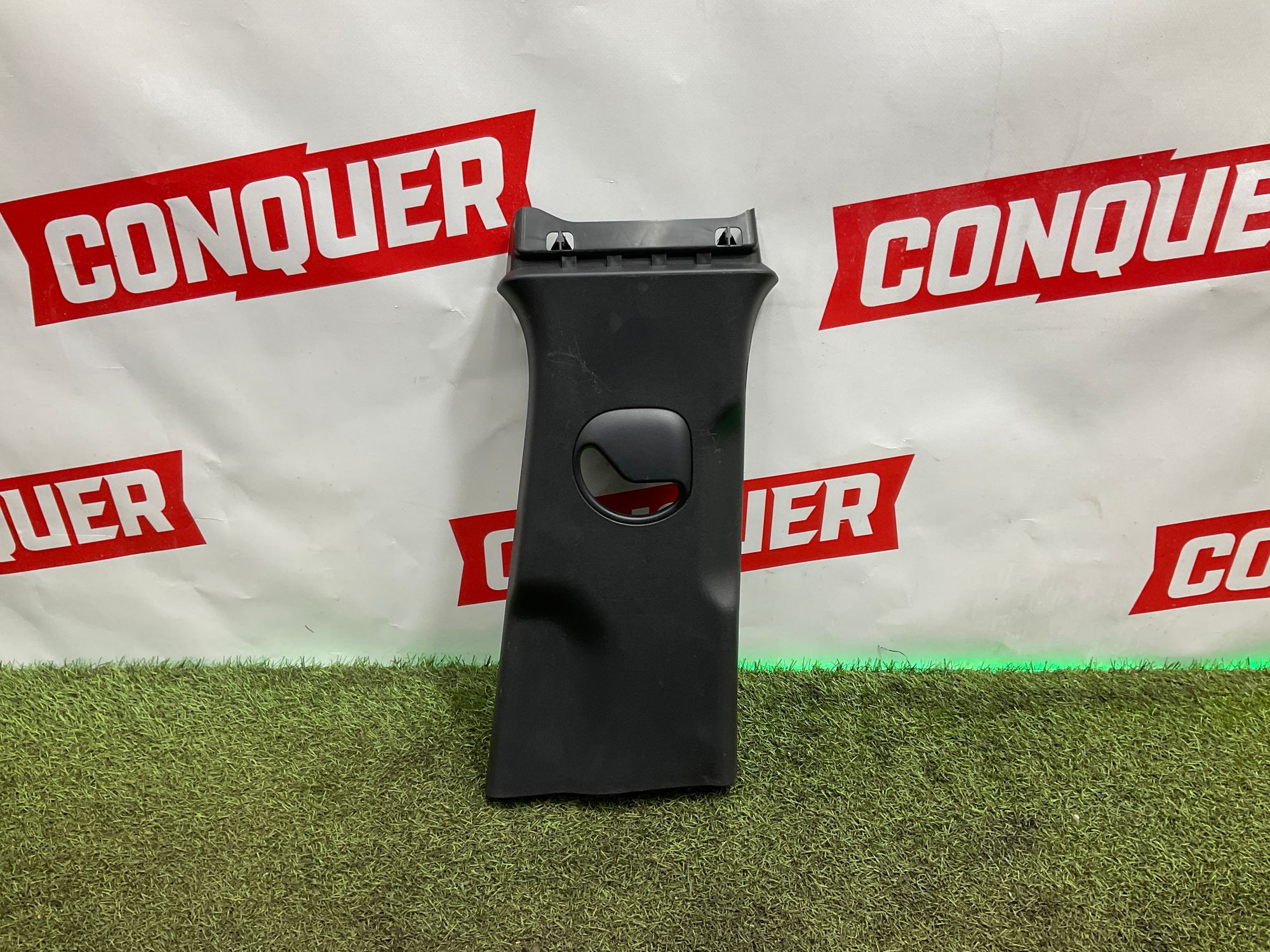 Обшивка стойки кузова правая Land Rover Defender II L663 2022, 4000 рублей, Москва