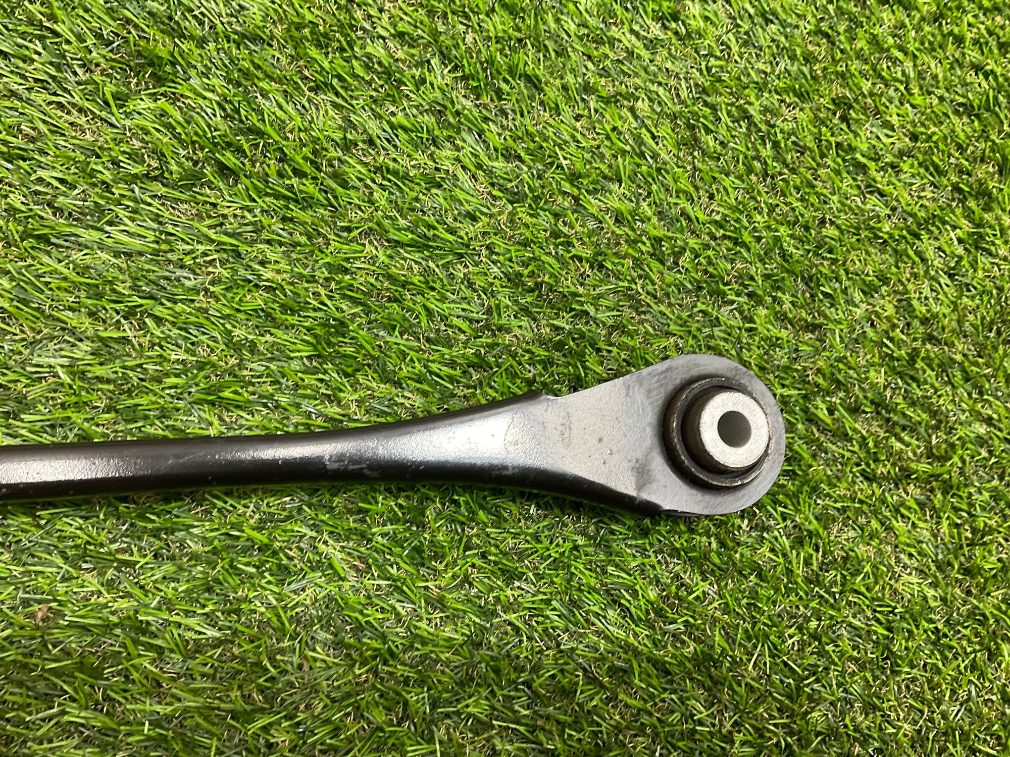 https://ycs.partsauto.market/partsauto-images/thmbs/userImages/h353NjtZg3VDP19b5HMt7LlpbQ93/part/efe1eac1-35d8-4abc-9281-8896480798ca_1781612350087.jpg