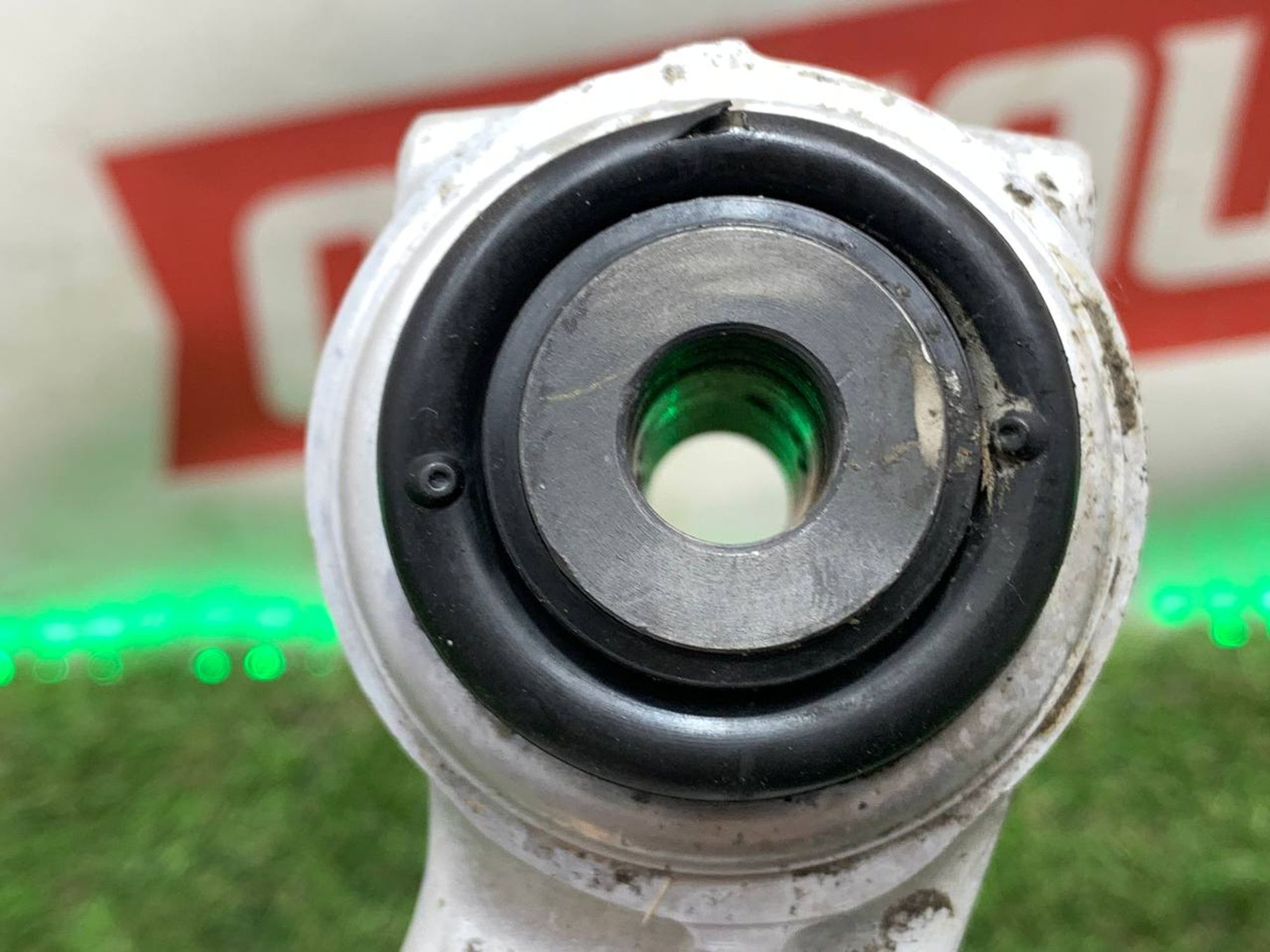 https://ycs.partsauto.market/partsauto-images/thmbs/userImages/h353NjtZg3VDP19b5HMt7LlpbQ93/part/eff132e0-6a6e-4c93-b7d0-c1923baf7347_1717243579665.jpg