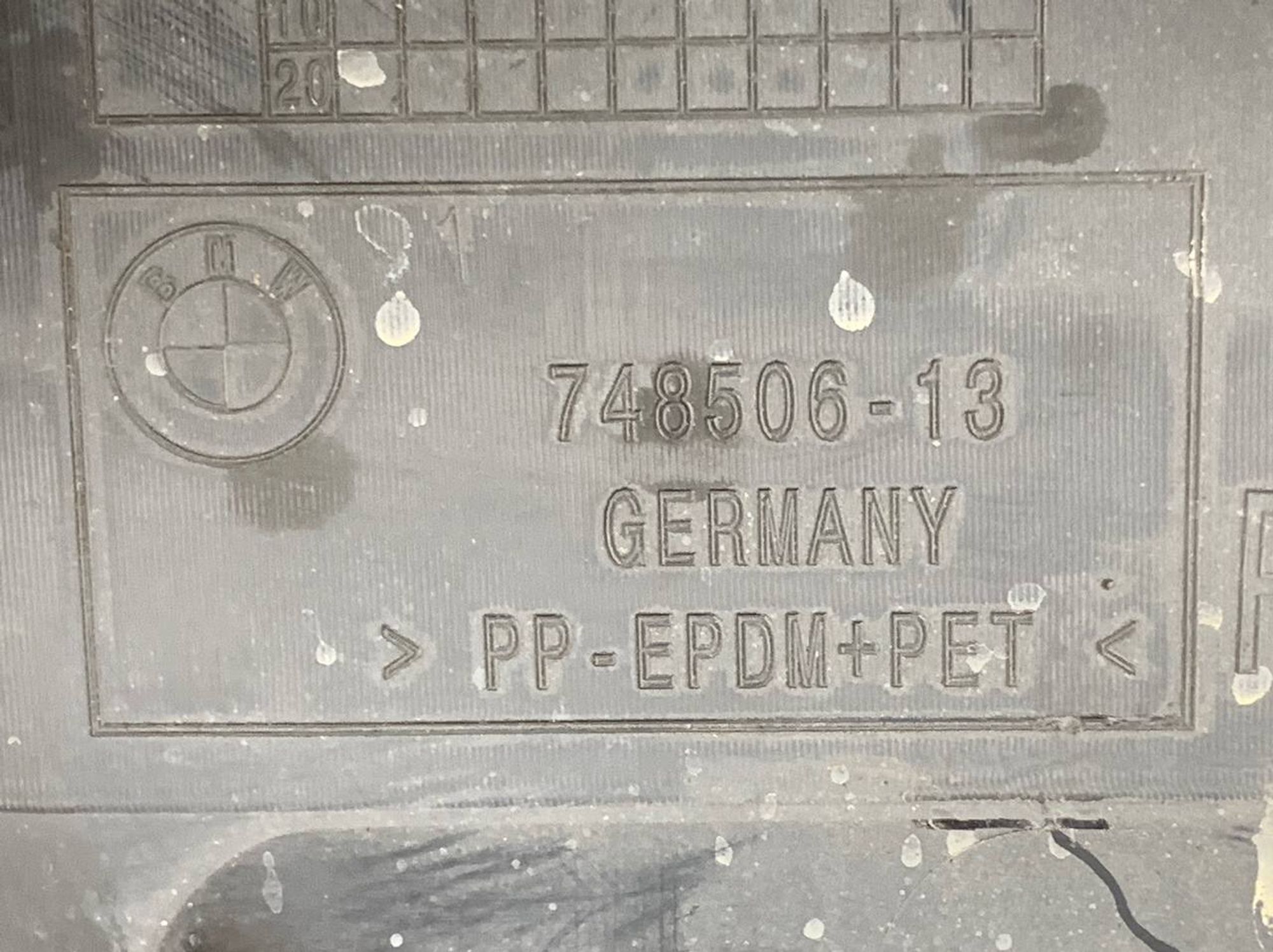 https://ycs.partsauto.market/partsauto-images/thmbs/userImages/h353NjtZg3VDP19b5HMt7LlpbQ93/part/efffef45-8477-427e-a5eb-f0a09411e92a_1733474529315.jpg