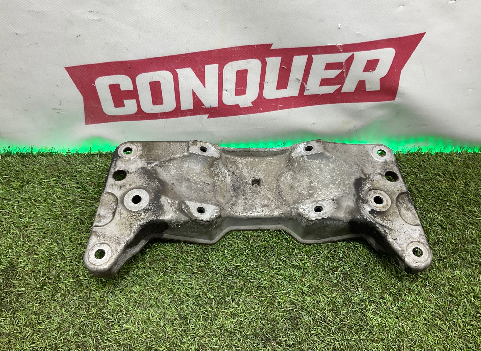 Кронштейн крепления АКПП BMW 6 серия, F06/F13/F12, 1000 рублей, Москва