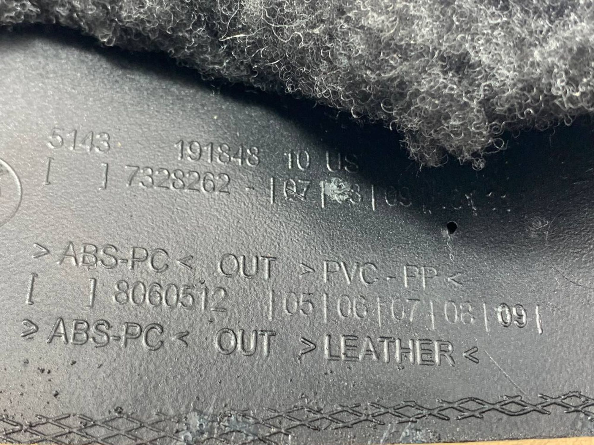 Обшивка стойки правая BMW X6 F16 F86, 2000 рублей, Москва