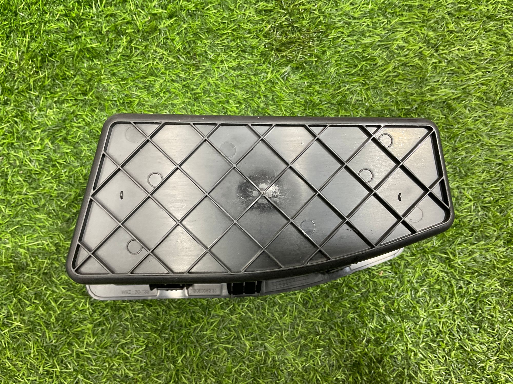 https://ycs.partsauto.market/partsauto-images/thmbs/userImages/h353NjtZg3VDP19b5HMt7LlpbQ93/part/f0e5e098-e746-4520-b01a-613f4ce9a02a_1736351697465.jpg
