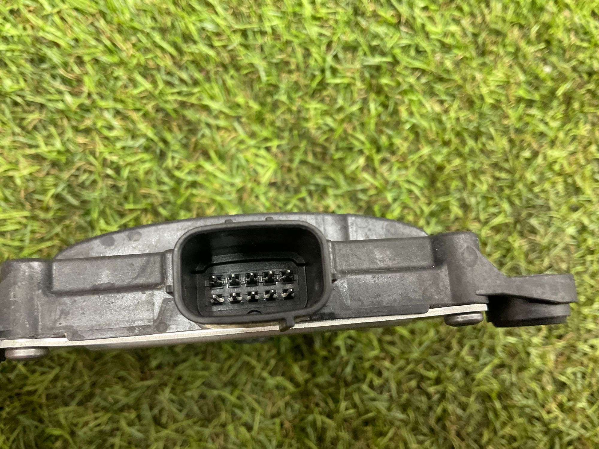 https://ycs.partsauto.market/partsauto-images/thmbs/userImages/h353NjtZg3VDP19b5HMt7LlpbQ93/part/f10bdd37-2528-4bda-9d27-f4f15ee85f99_1780056089906.jpg