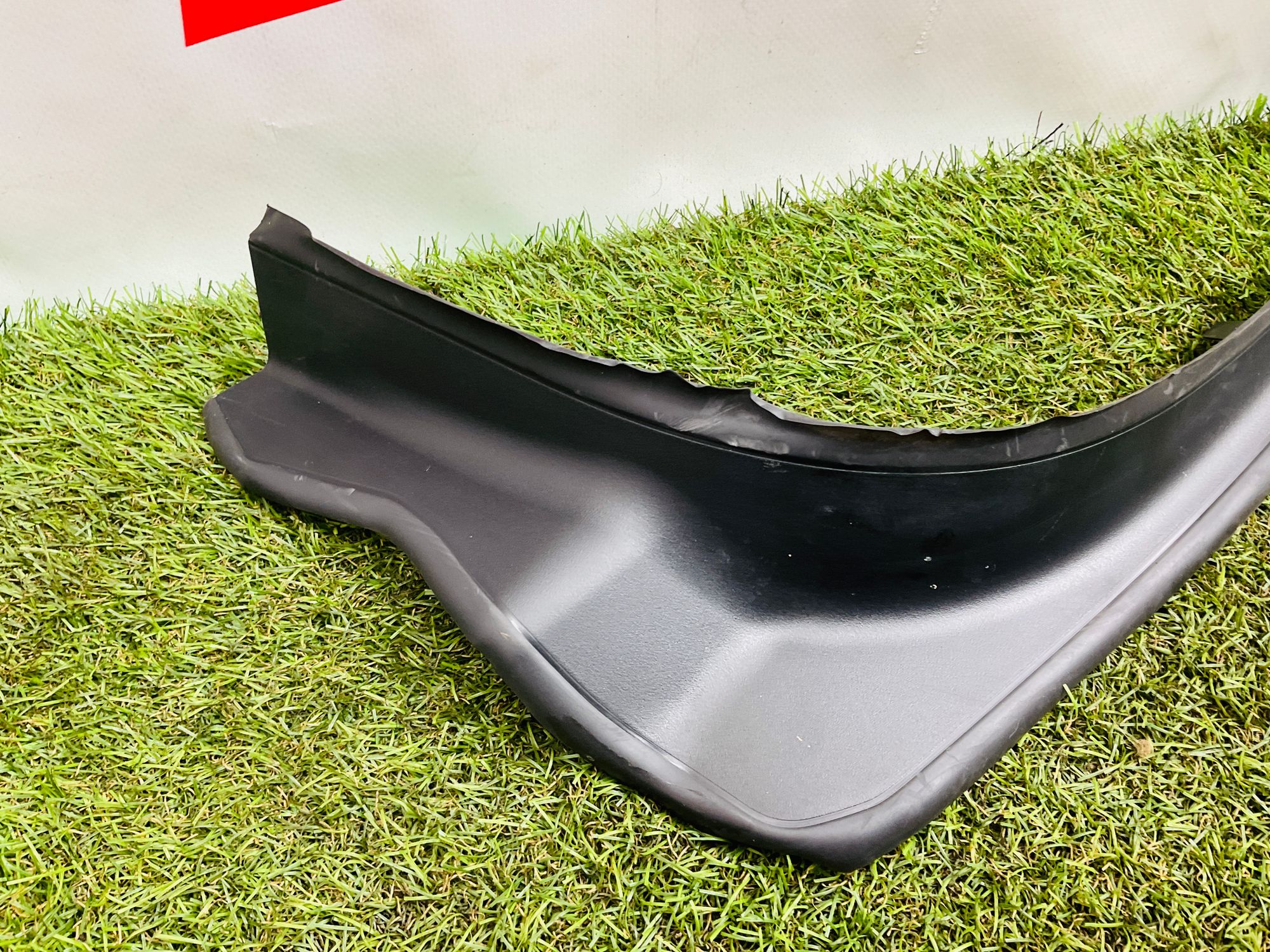 https://ycs.partsauto.market/partsauto-images/thmbs/userImages/h353NjtZg3VDP19b5HMt7LlpbQ93/part/f1338423-6459-4733-9215-381c31e0b0d6_1778932380746.jpg