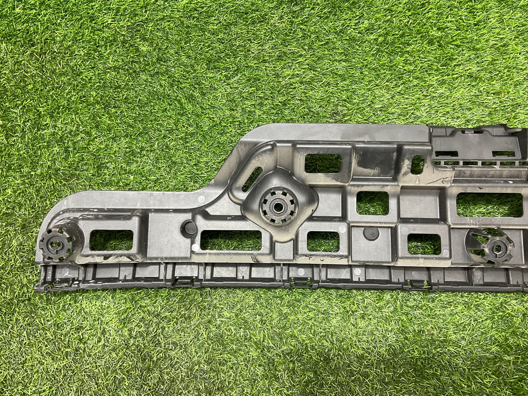 https://ycs.partsauto.market/partsauto-images/thmbs/userImages/h353NjtZg3VDP19b5HMt7LlpbQ93/part/f13c2cac-e05a-4b93-974c-ffc319276a7a_1734621652356.jpg