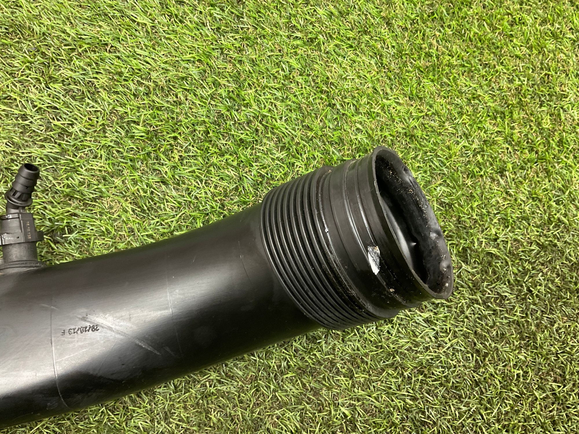 Патрубок воздушного фильтра BMW 7 серия, F01/F02/F04 рестайлинг, 1500 рублей, Москва