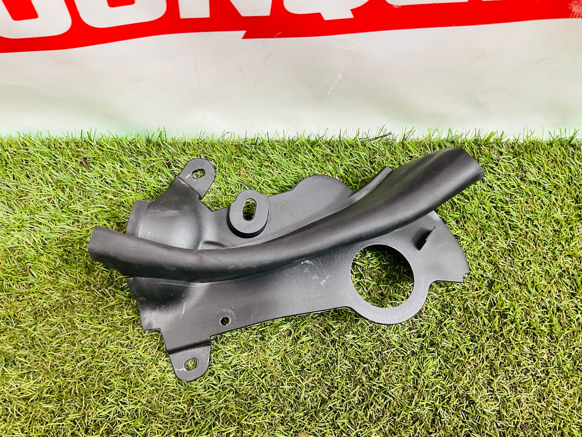 https://ycs.partsauto.market/partsauto-images/thmbs/userImages/h353NjtZg3VDP19b5HMt7LlpbQ93/part/f166bd68-a378-419e-9140-2657bd7ac8e2_1778933090240.jpg