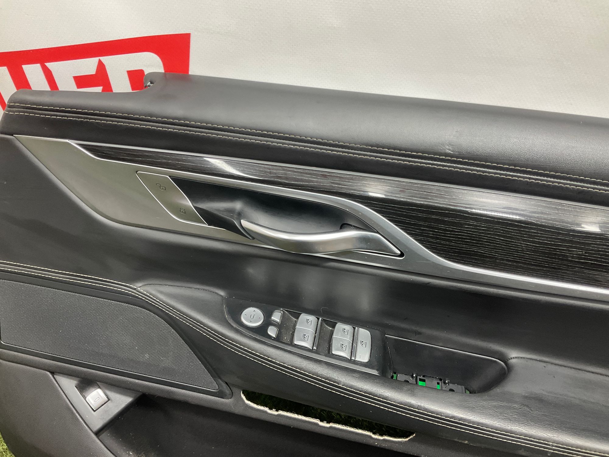 Обшивка двери передняя правая BMW 7 G11 G12, 2500 рублей, Москва